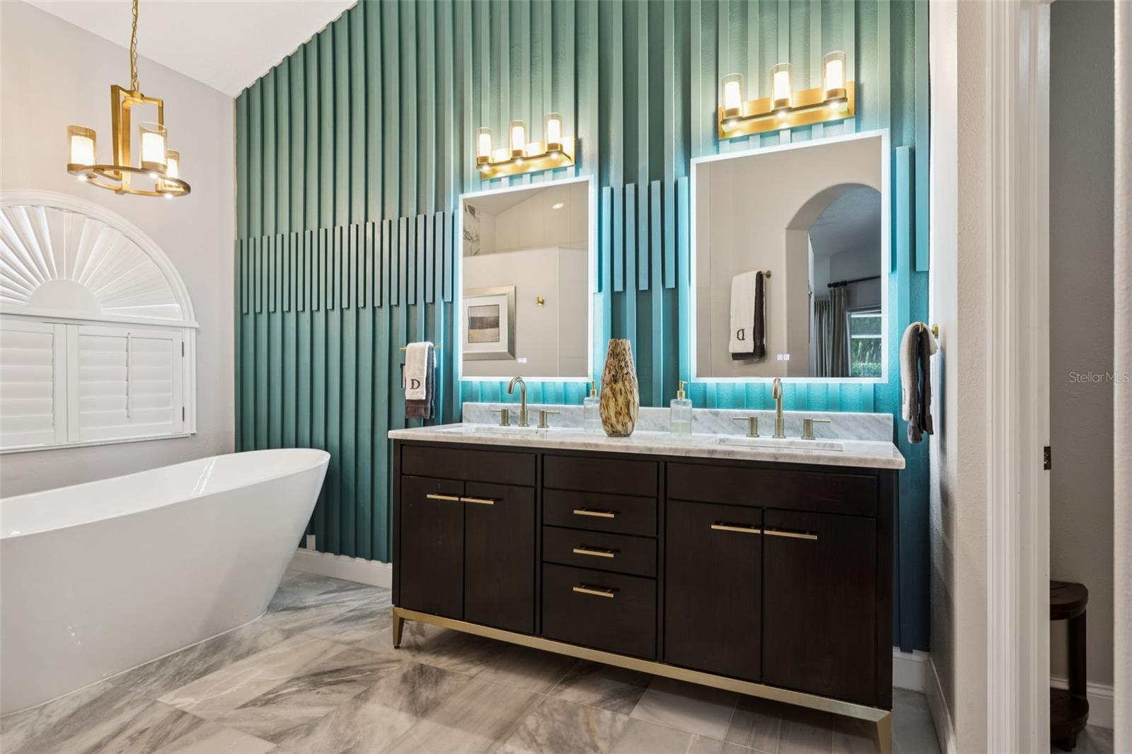 803 BROOKER VILLAGE CIR, LUTZ, FL, 33548