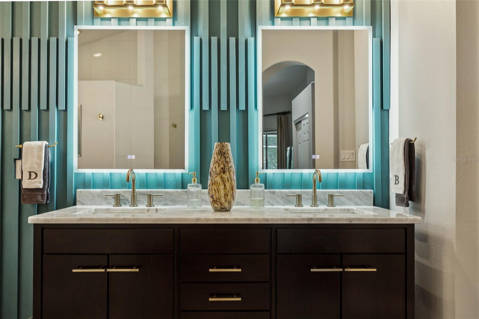 803 BROOKER VILLAGE CIR, LUTZ, FL, 33548