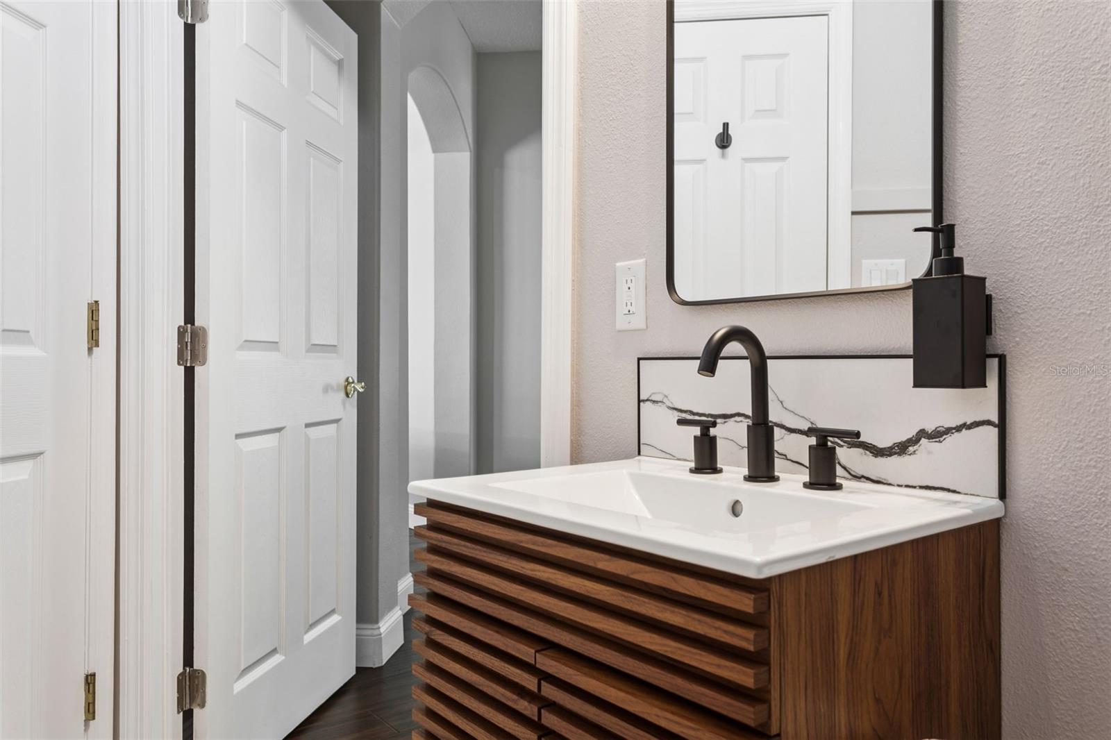 803 BROOKER VILLAGE CIR, LUTZ, FL, 33548