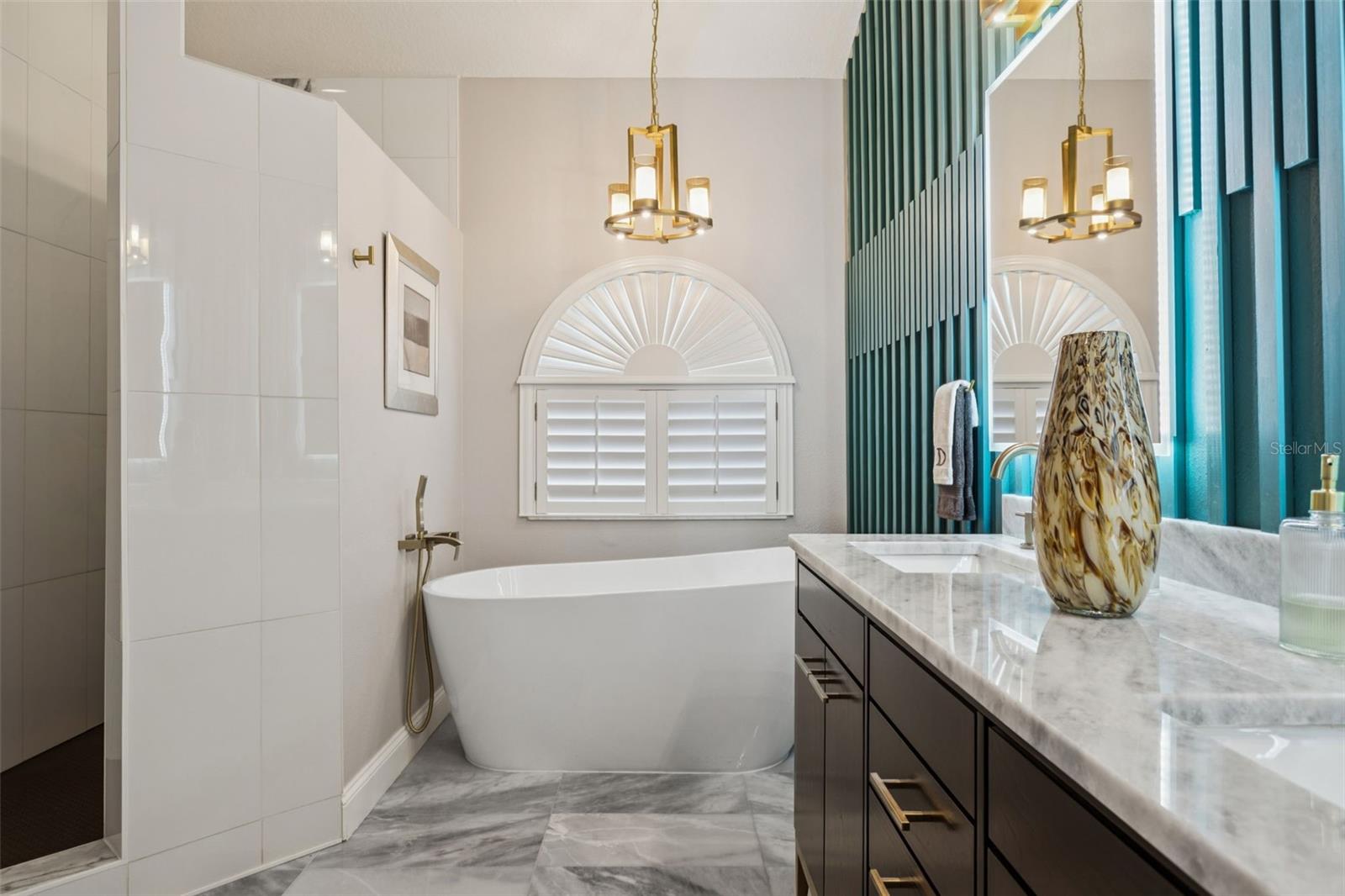 803 BROOKER VILLAGE CIR, LUTZ, FL, 33548