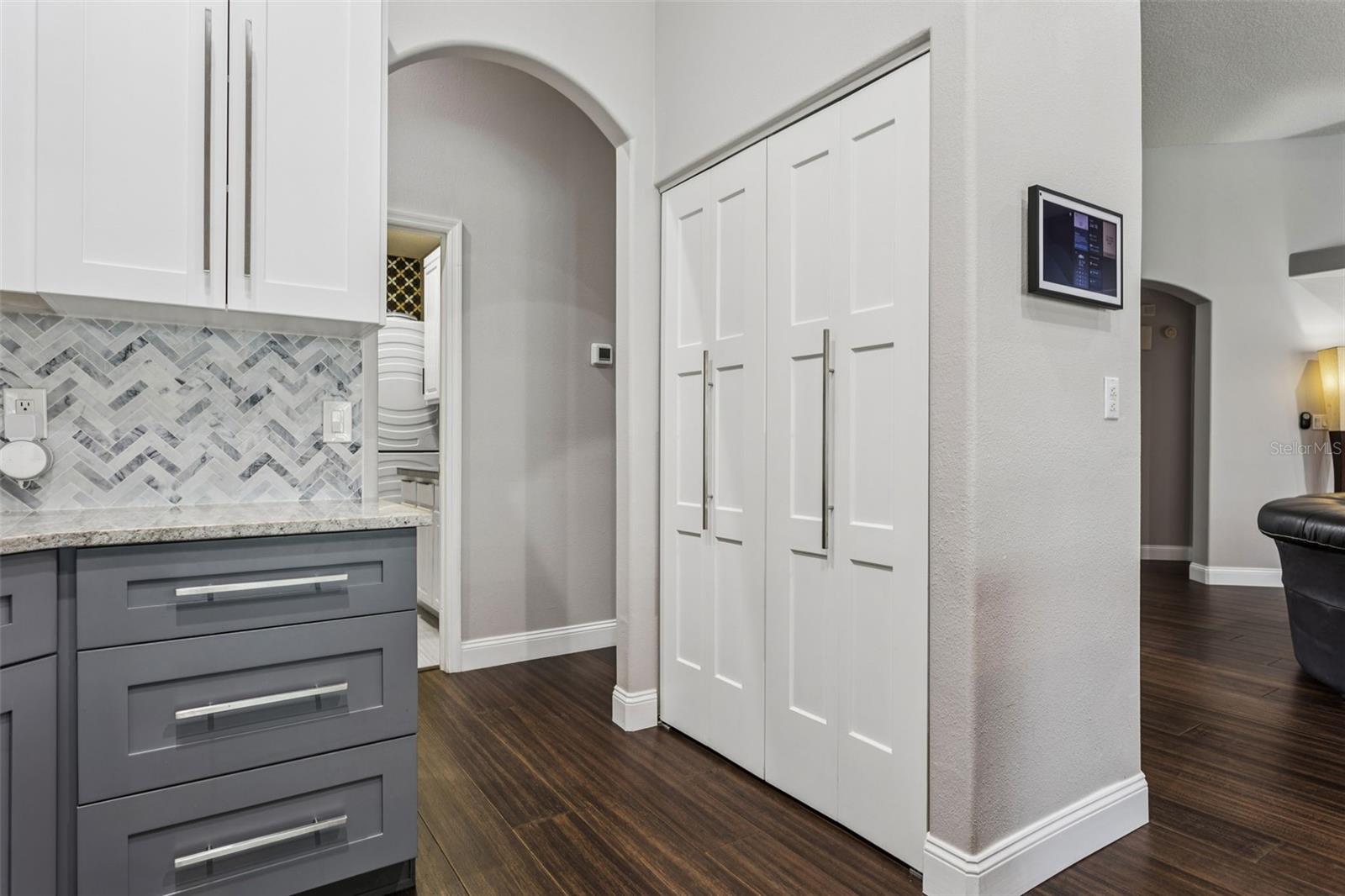 803 BROOKER VILLAGE CIR, LUTZ, FL, 33548