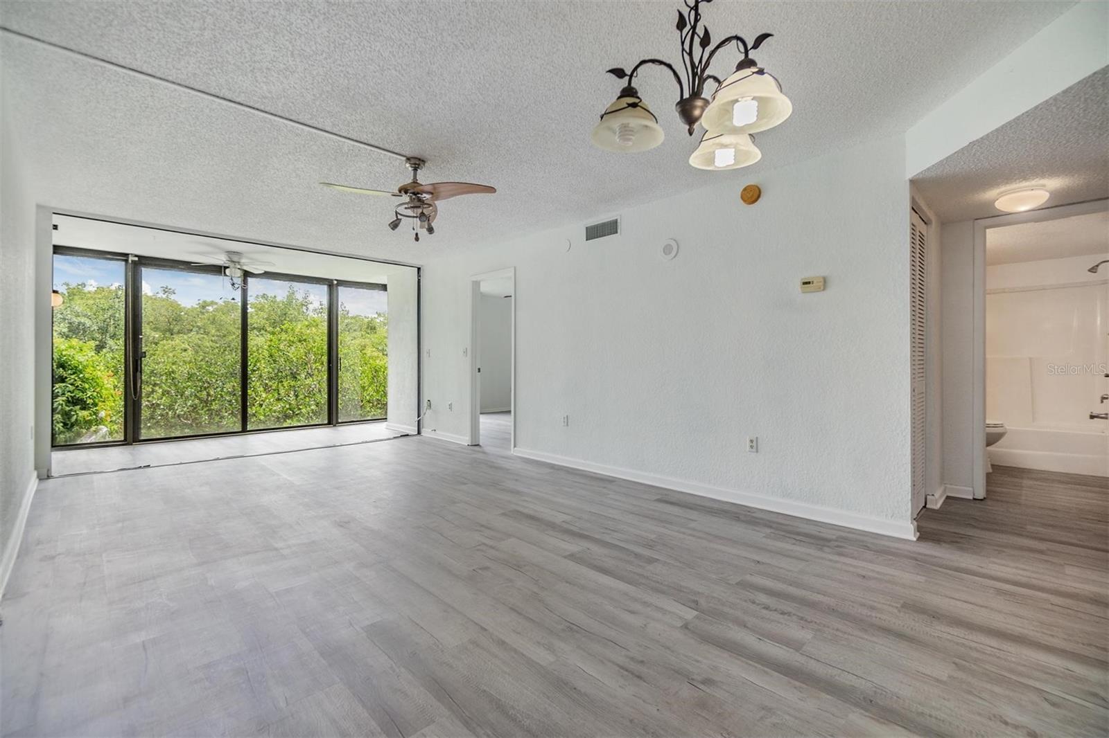 900 COVE CAY DR #1B, CLEARWATER, FL, 33760