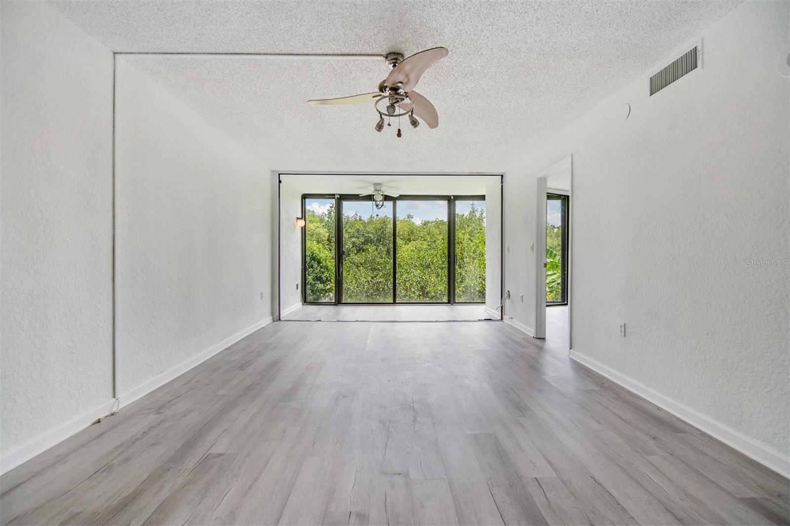 900 COVE CAY DR #1B, CLEARWATER, FL, 33760