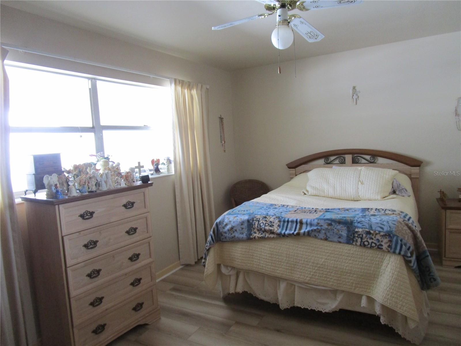 TB8398080 Property Photo