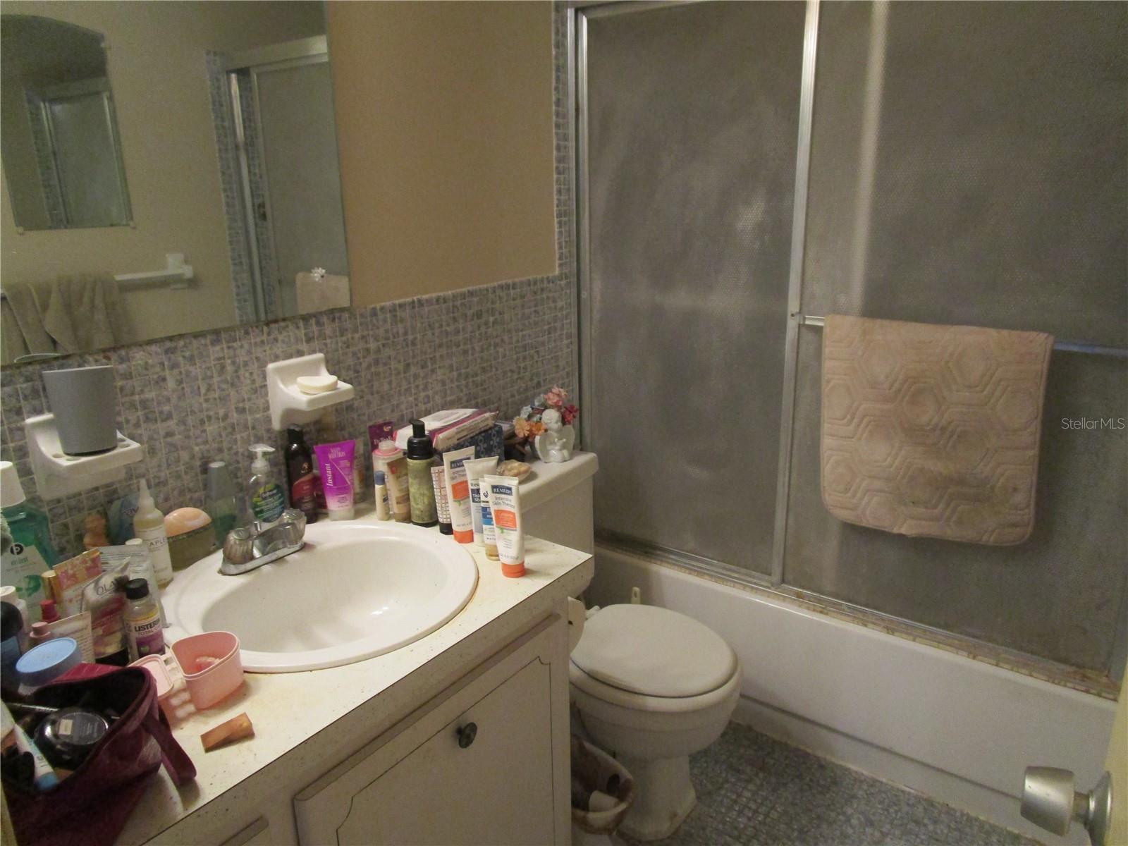 TB8398080 Property Photo