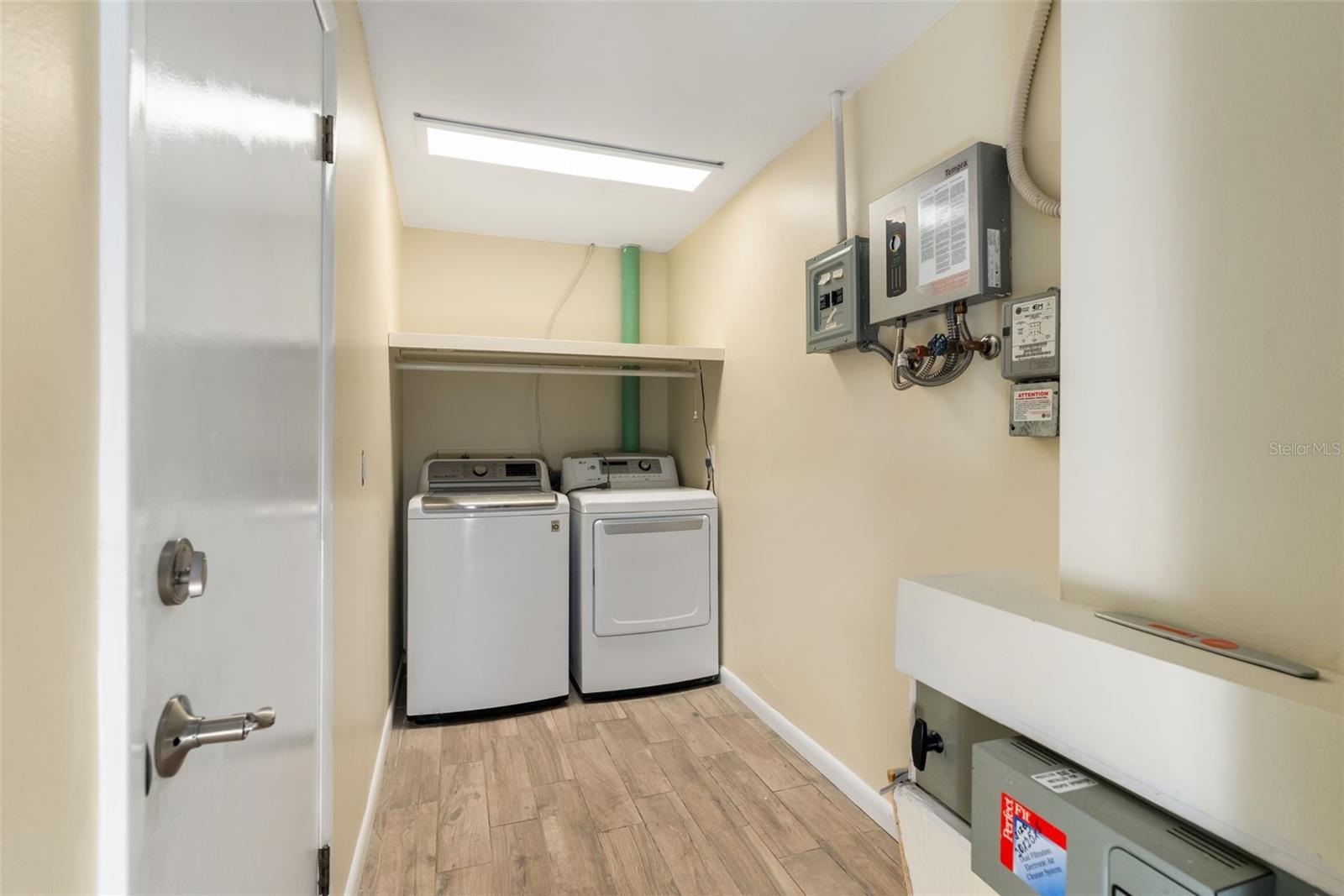 900 NW SNUG HARBOR RD, CRYSTAL RIVER, FL, 34428