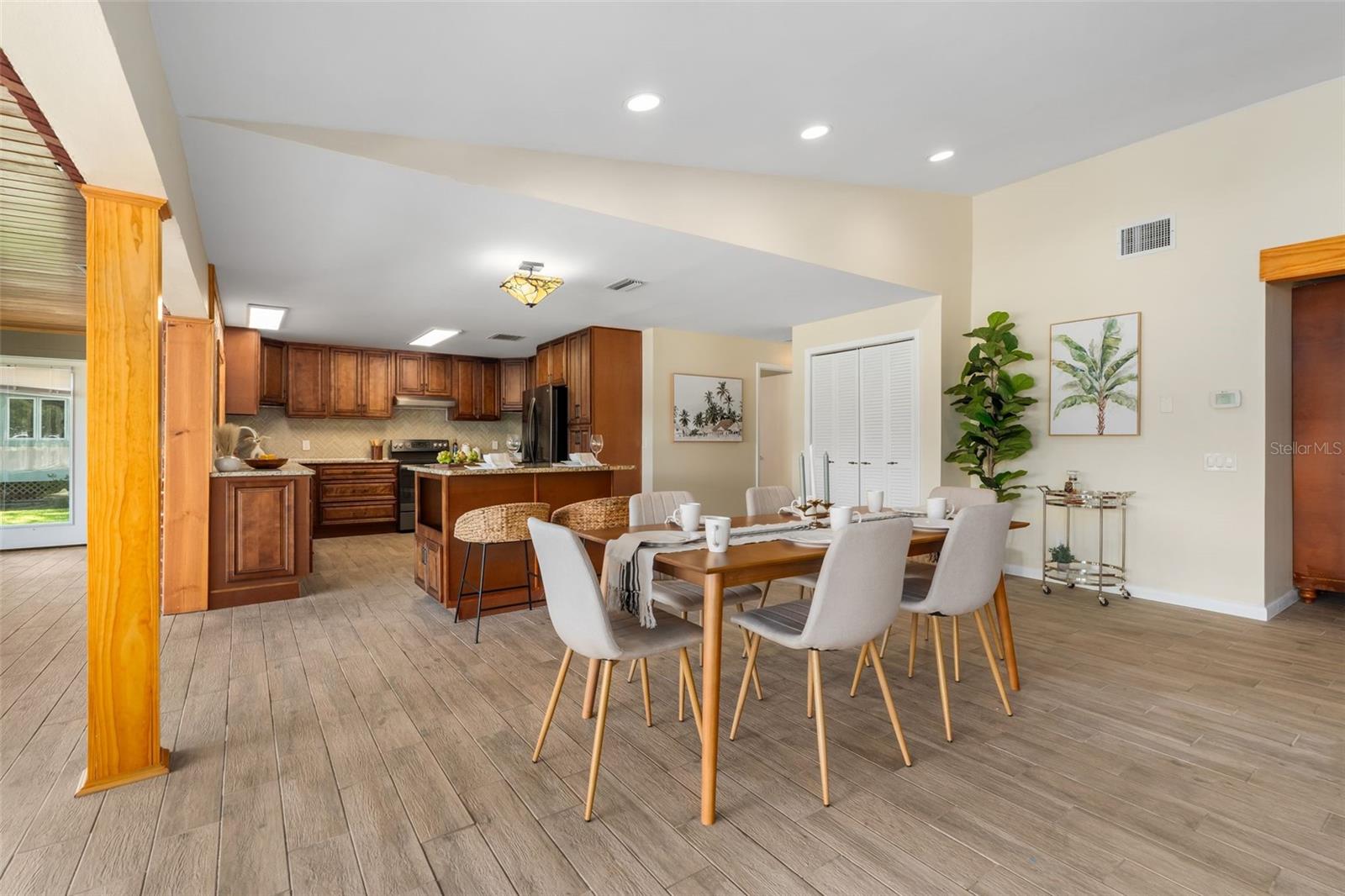 900 NW SNUG HARBOR RD, CRYSTAL RIVER, FL, 34428