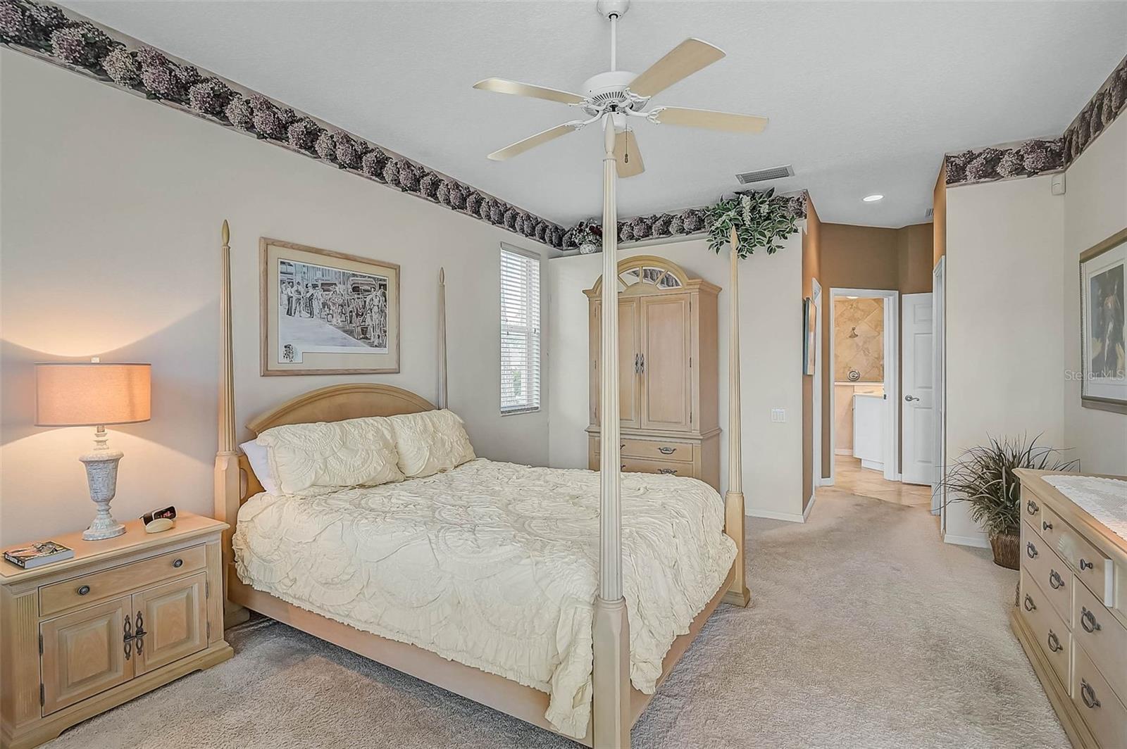 A4656280 Property Photo