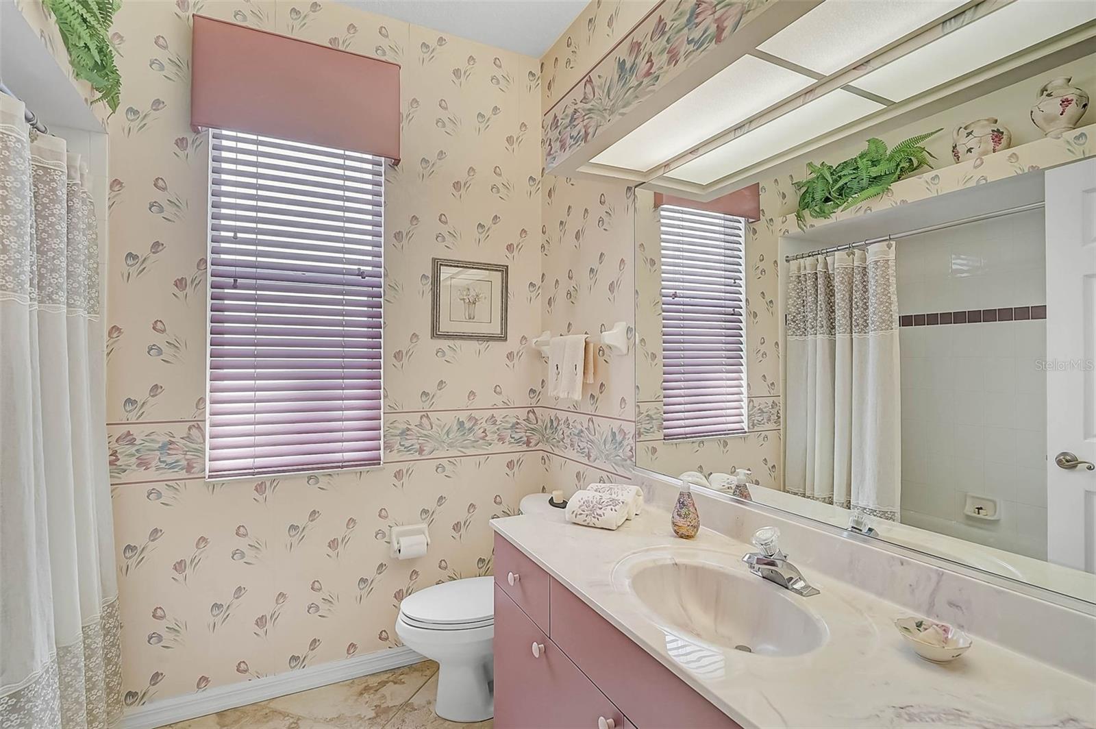 A4656280 Property Photo