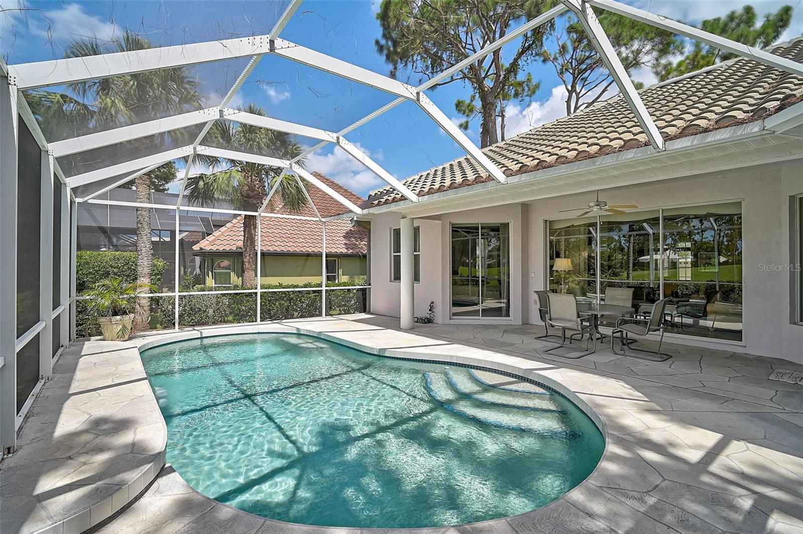 A4656280 Property Photo