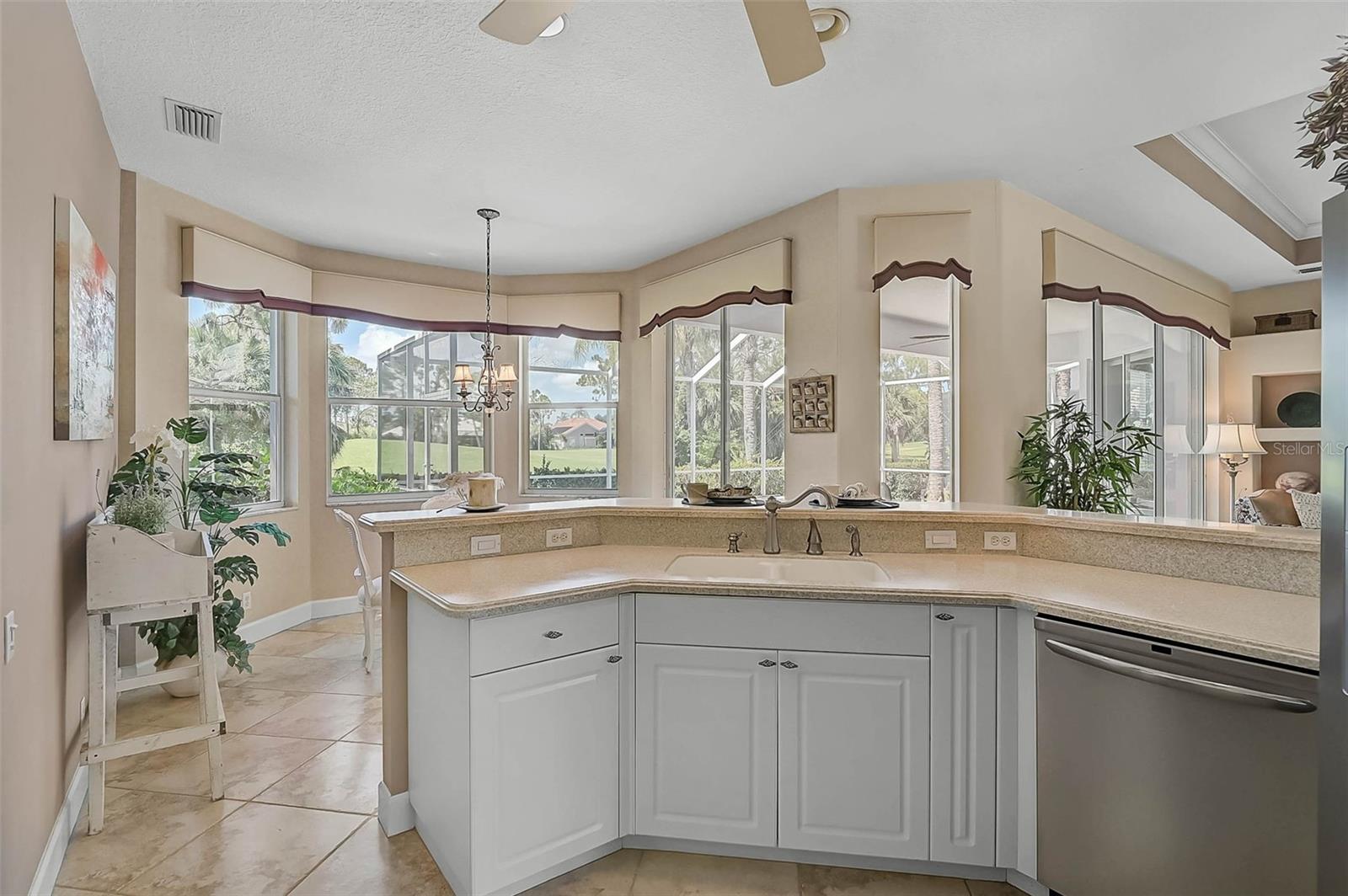 A4656280 Property Photo