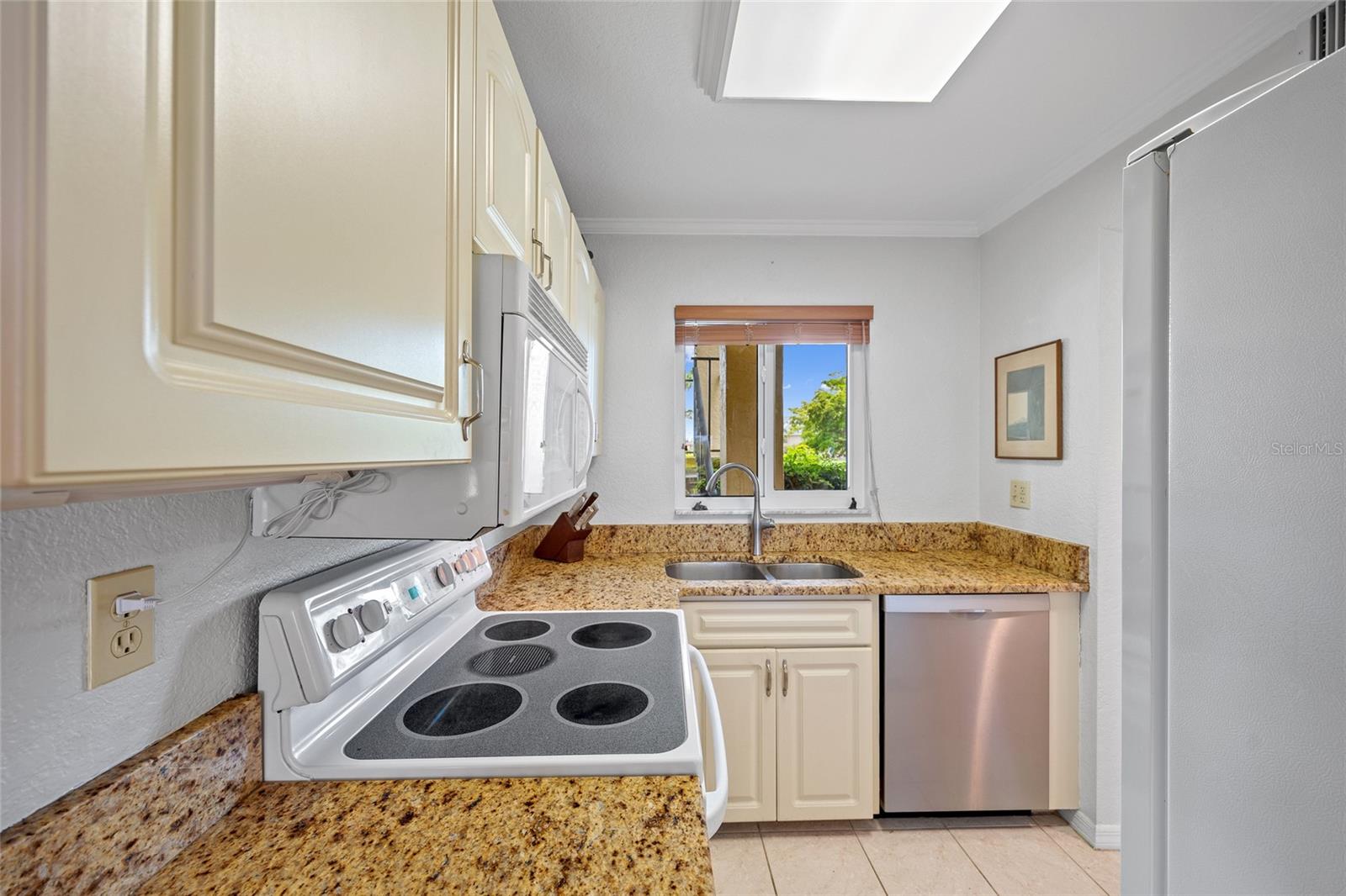 C7511335 Property Photo