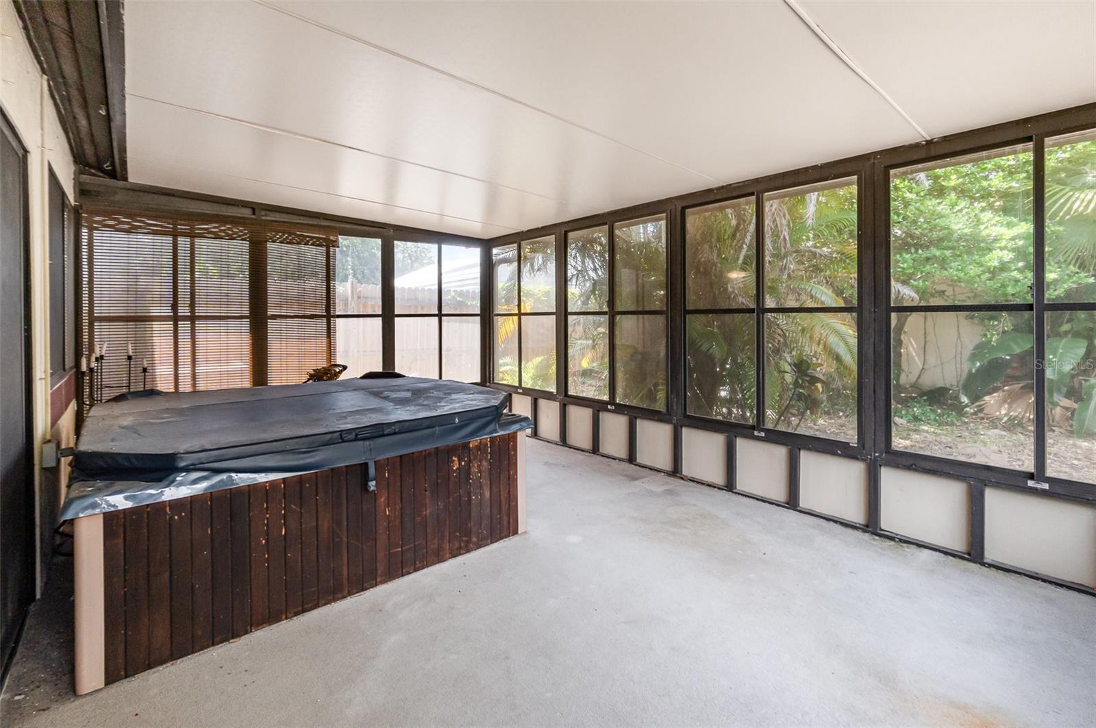 694 GOLDEN SUNSHINE CIR, ORLANDO, FL, 32807