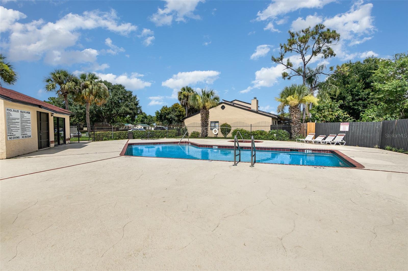 694 GOLDEN SUNSHINE CIR, ORLANDO, FL, 32807