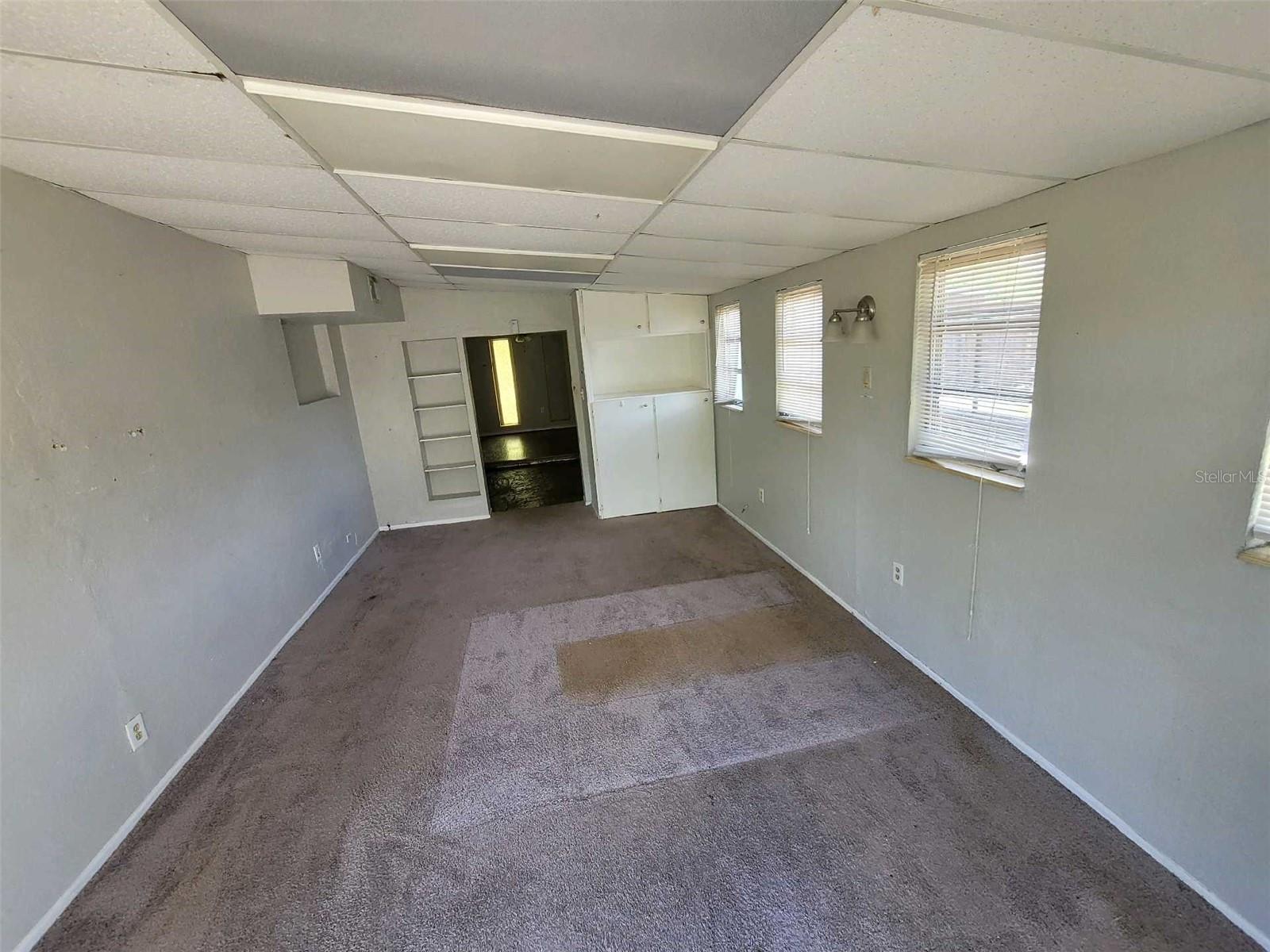 8035 ROBIN RD, SEMINOLE, FL, 33777