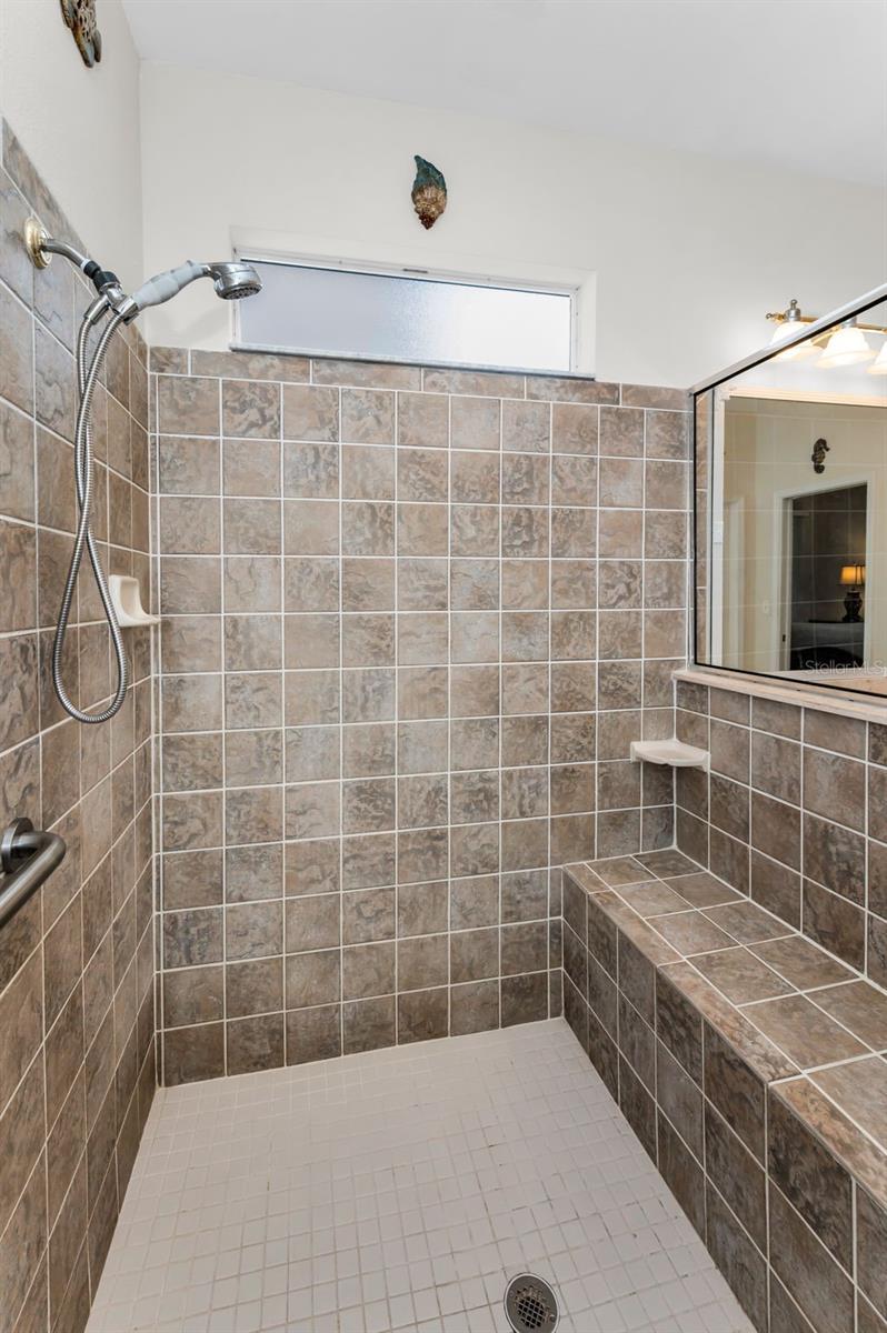 MASTER WALK-IN SHOWER WITH BENCH SEAT