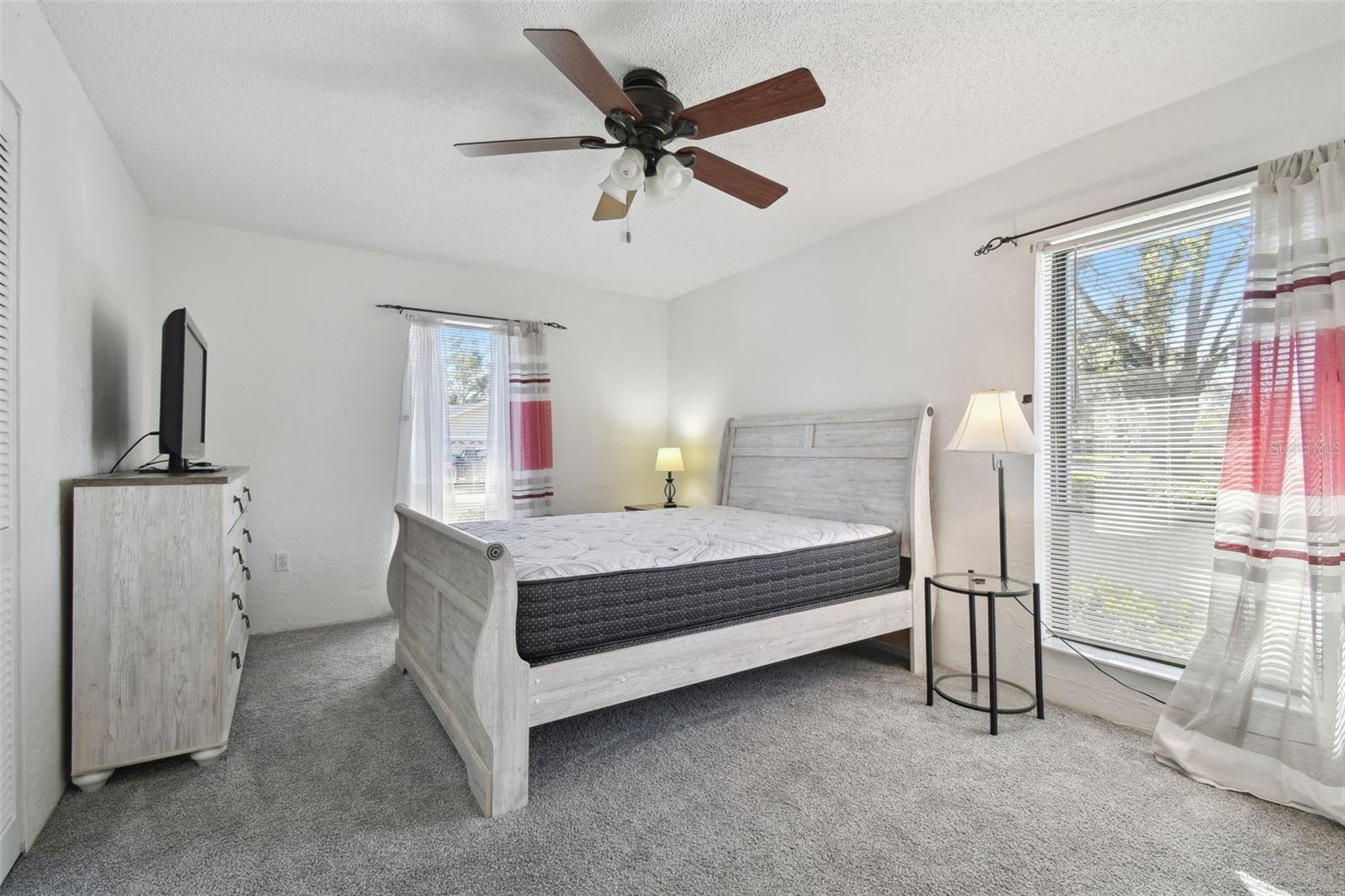 23325 CLUB VILLAS DR #2, LAND O LAKES, FL, 34639