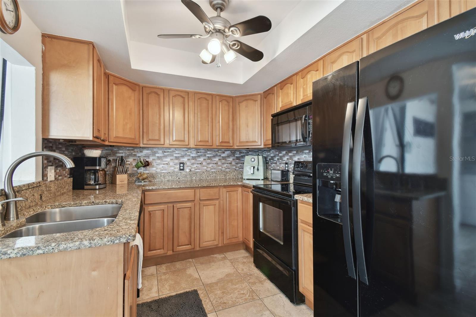 23325 CLUB VILLAS DR #2, LAND O LAKES, FL, 34639