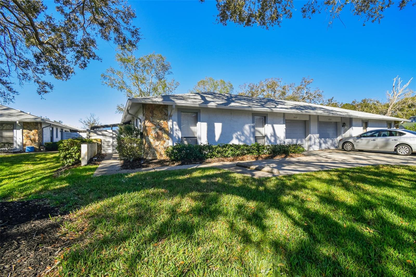 23325 CLUB VILLAS DR #2, LAND O LAKES, FL, 34639