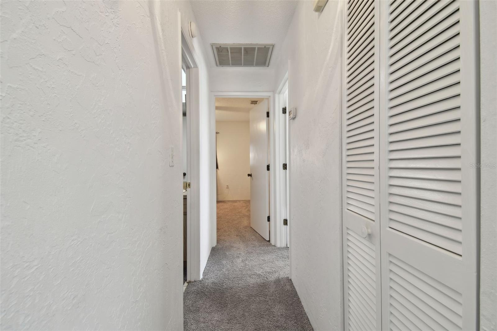 23325 CLUB VILLAS DR #2, LAND O LAKES, FL, 34639