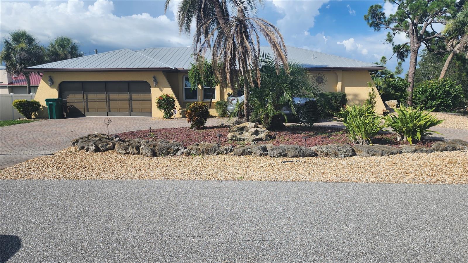 2885 HOWE RD, PORT CHARLOTTE, FL, 33981