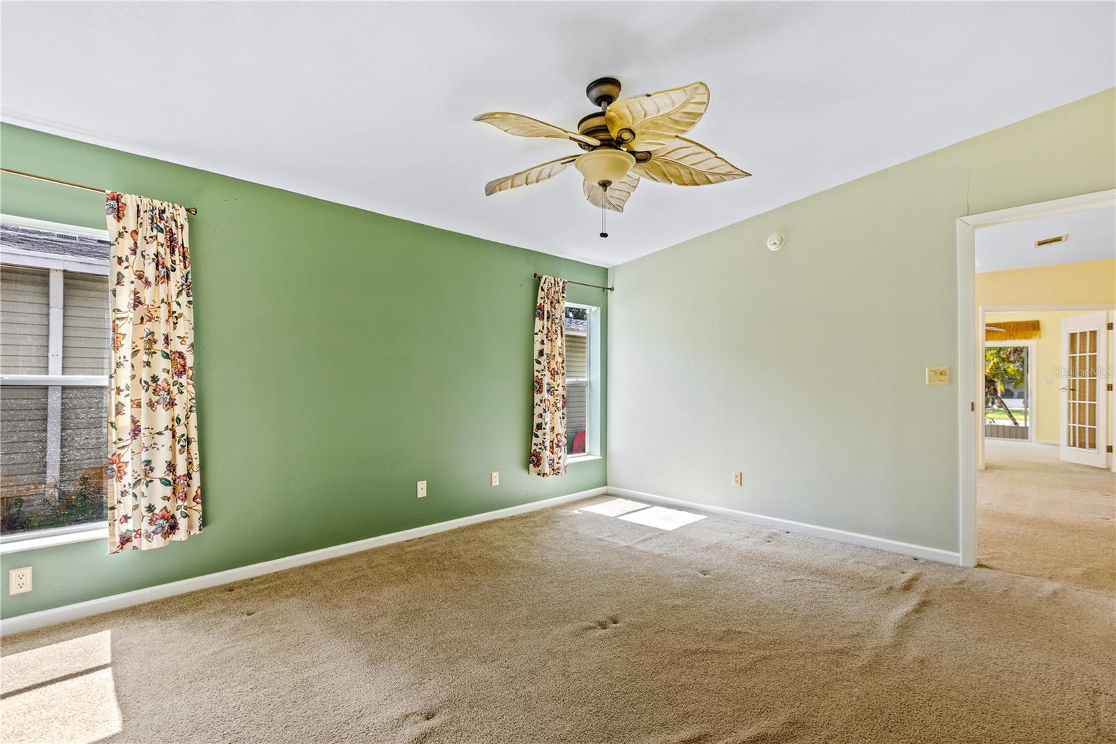 415 SIOUX BLVD, OAK HILL, FL, 32759