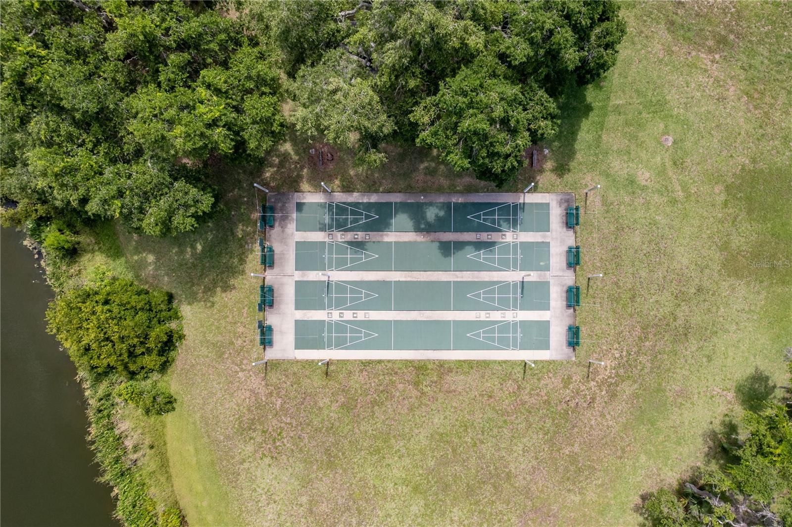 415 SIOUX BLVD, OAK HILL, FL, 32759