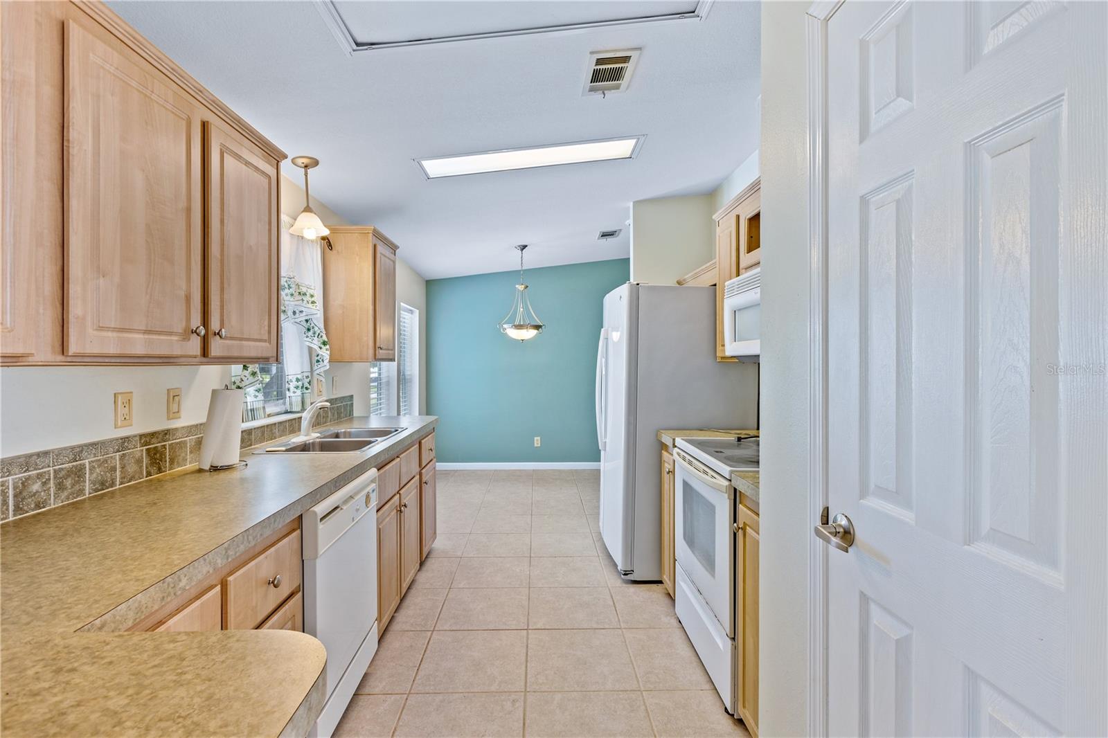 415 SIOUX BLVD, OAK HILL, FL, 32759