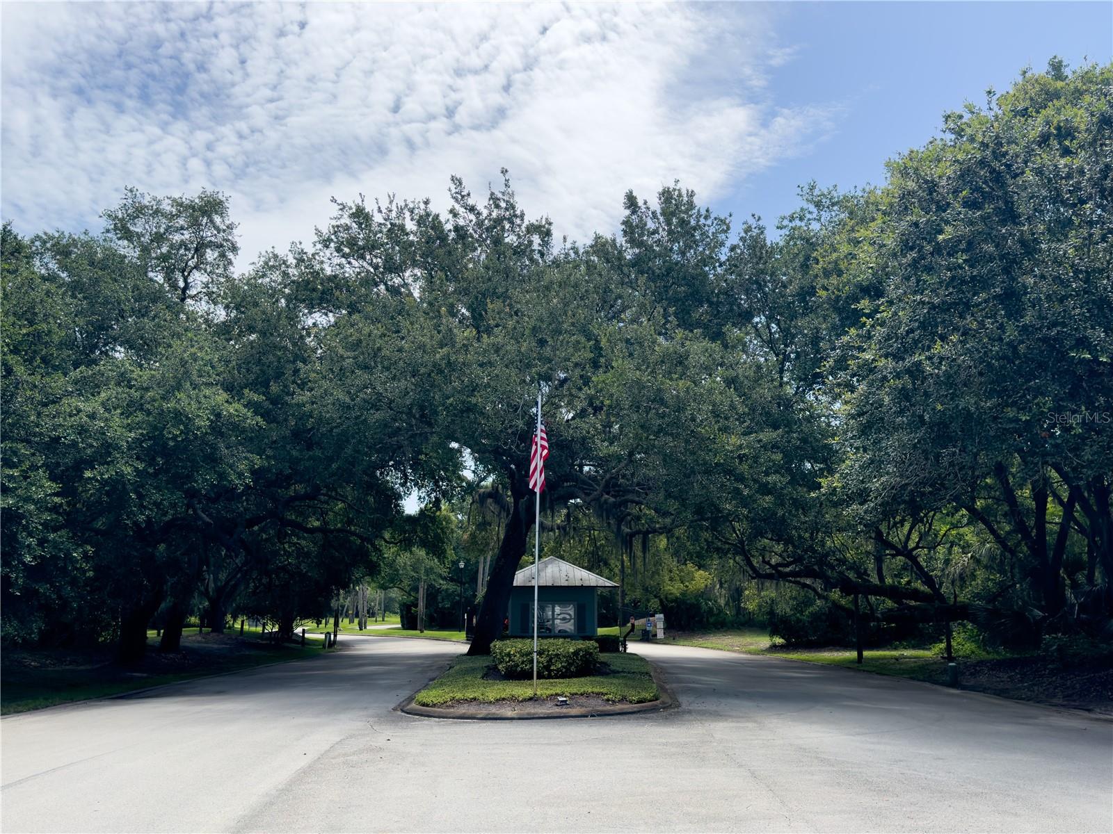 415 SIOUX BLVD, OAK HILL, FL, 32759