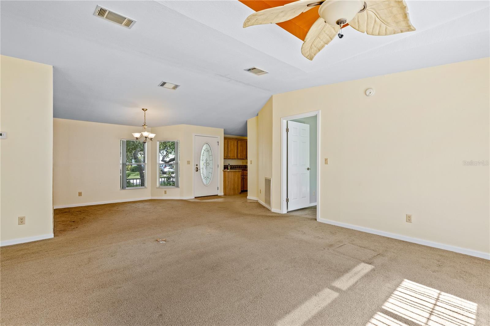 415 SIOUX BLVD, OAK HILL, FL, 32759