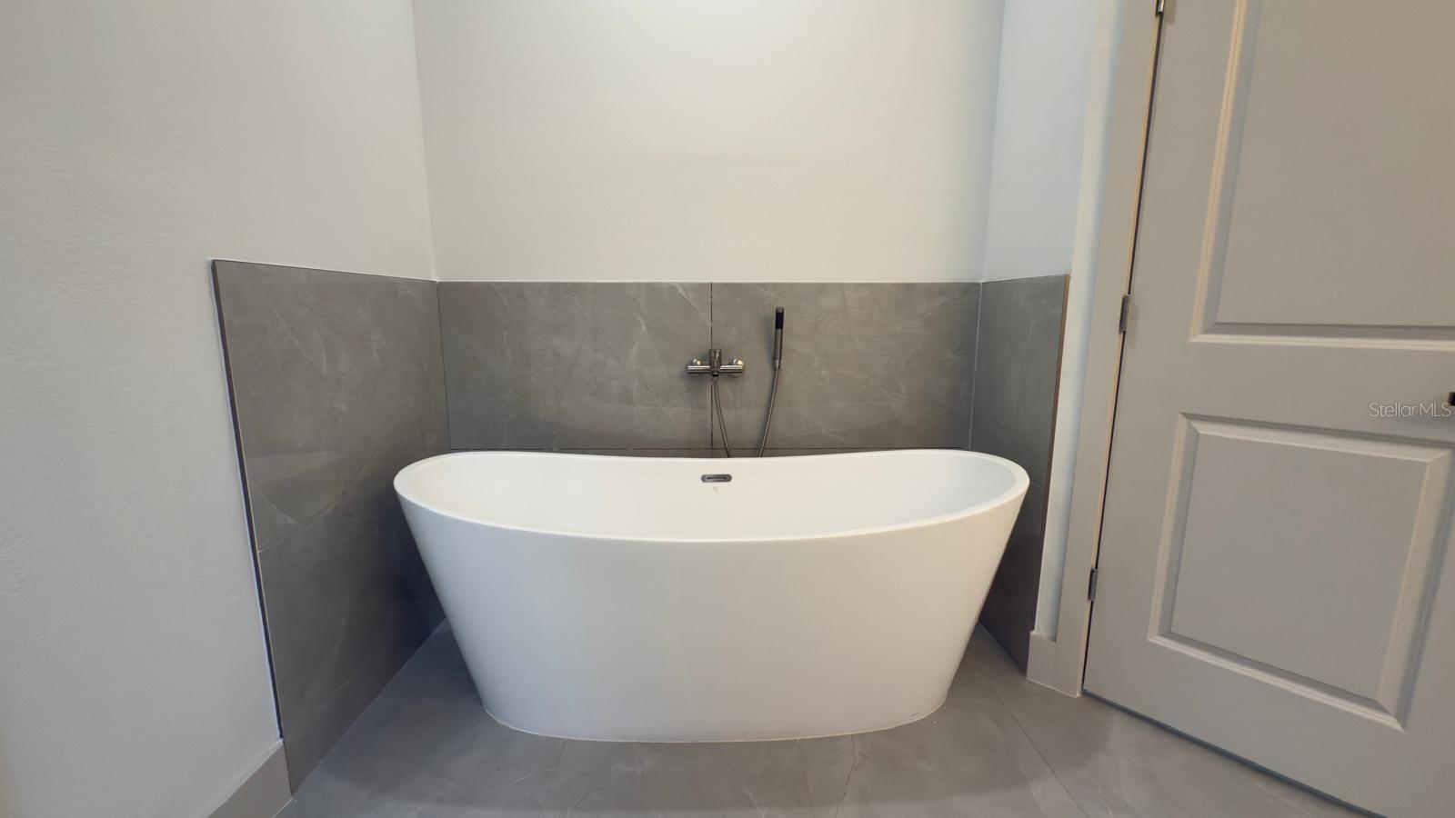 2451 W MENORES DR, CITRUS SPRINGS, FL, 34434