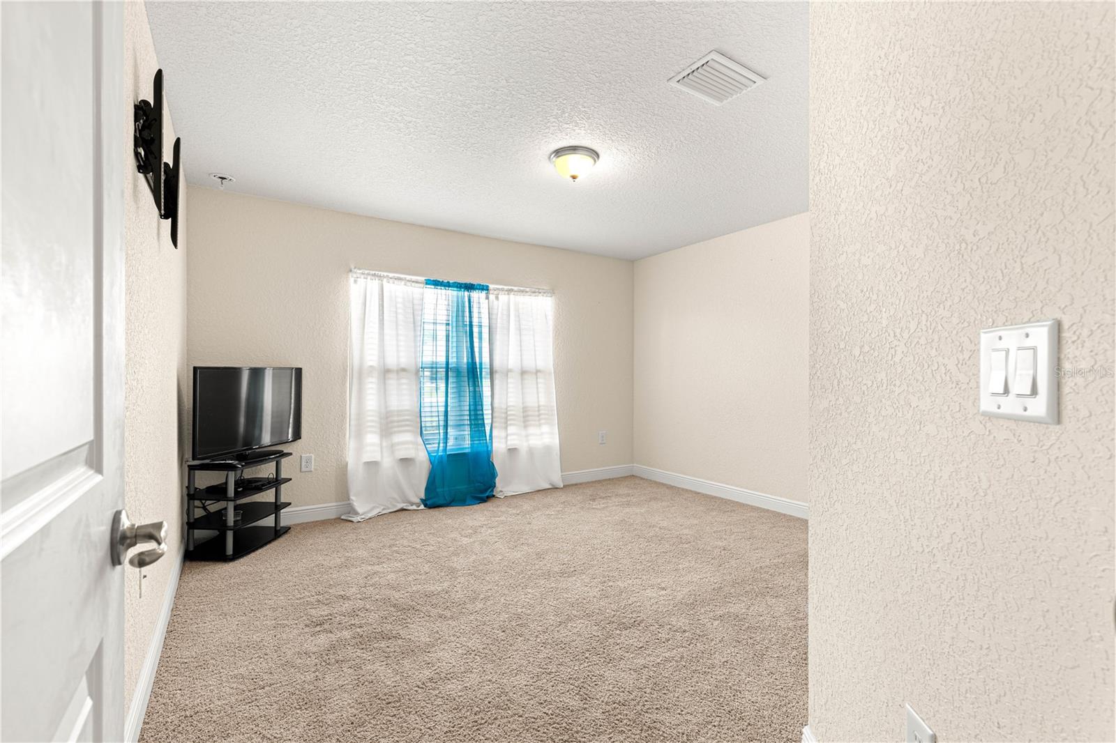 8 DIAMOND CLUB RD, OCALA, FL, 34472