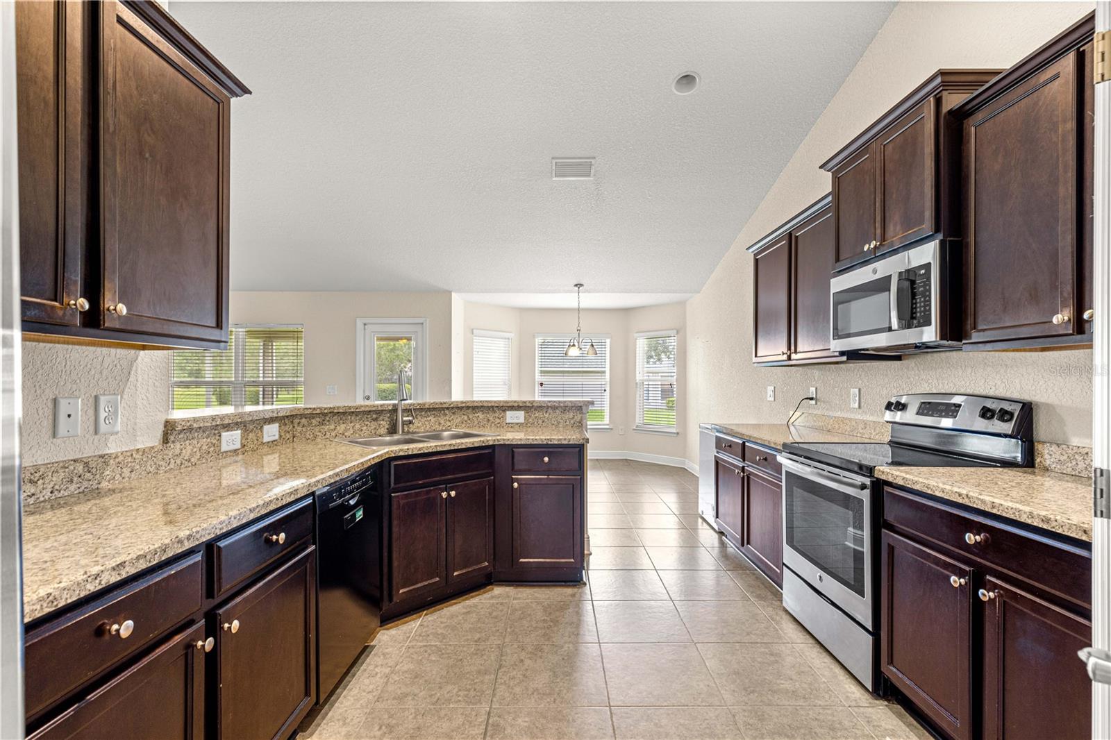 8 DIAMOND CLUB RD, OCALA, FL, 34472