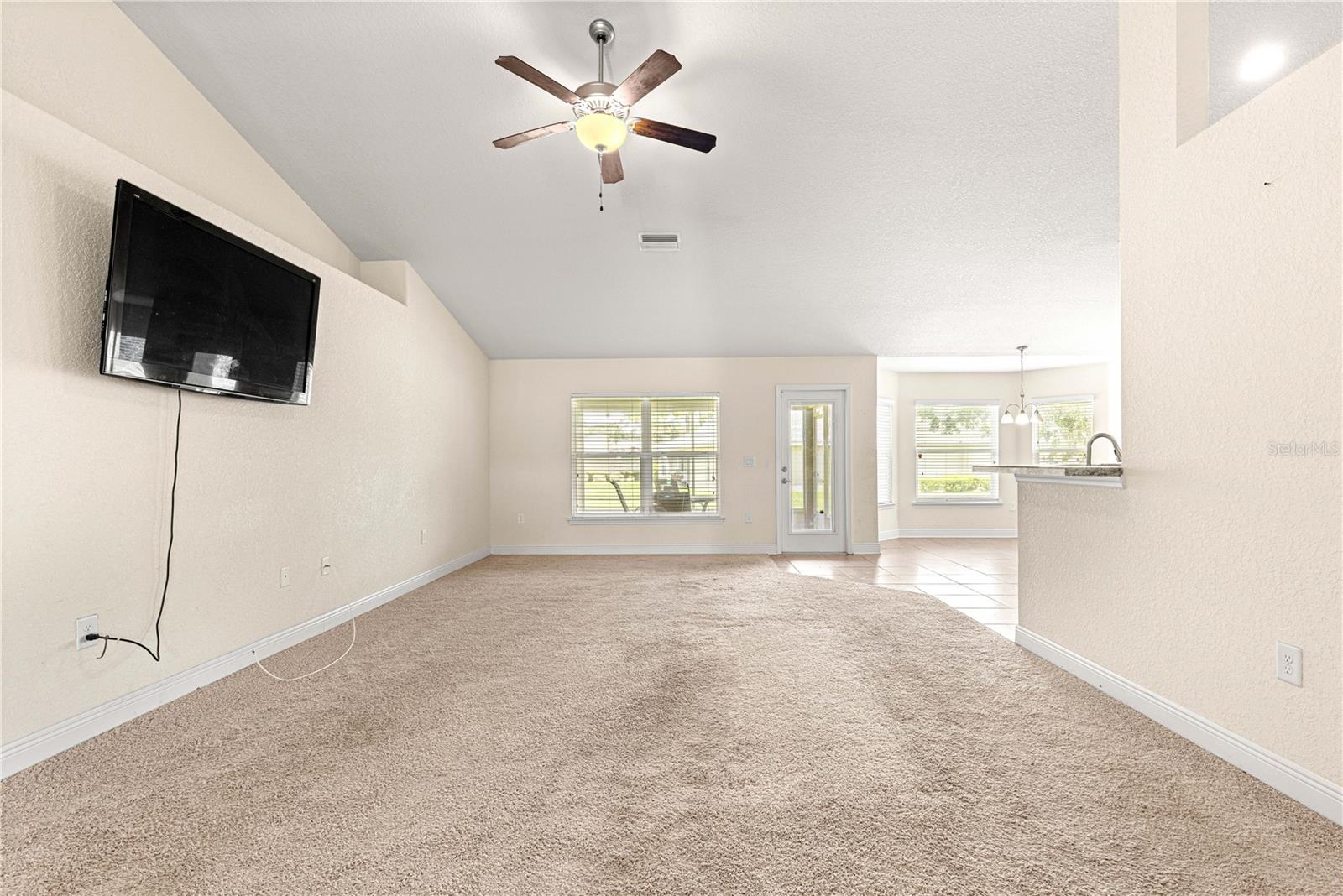 8 DIAMOND CLUB RD, OCALA, FL, 34472