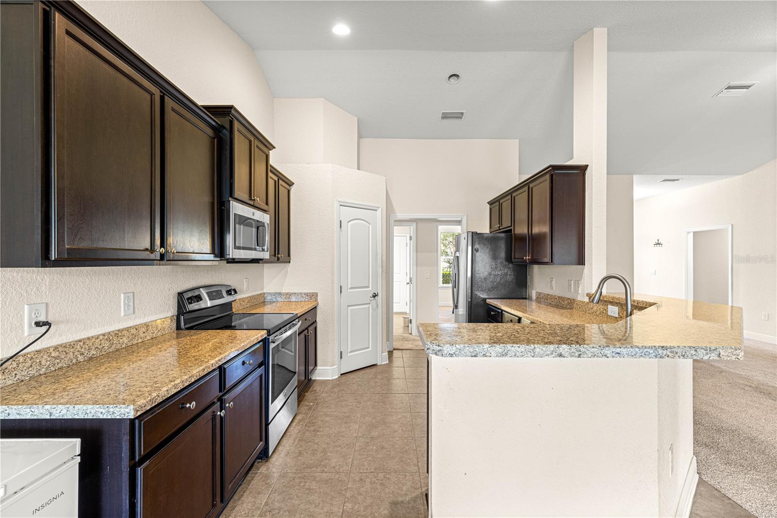 8 DIAMOND CLUB RD, OCALA, FL, 34472