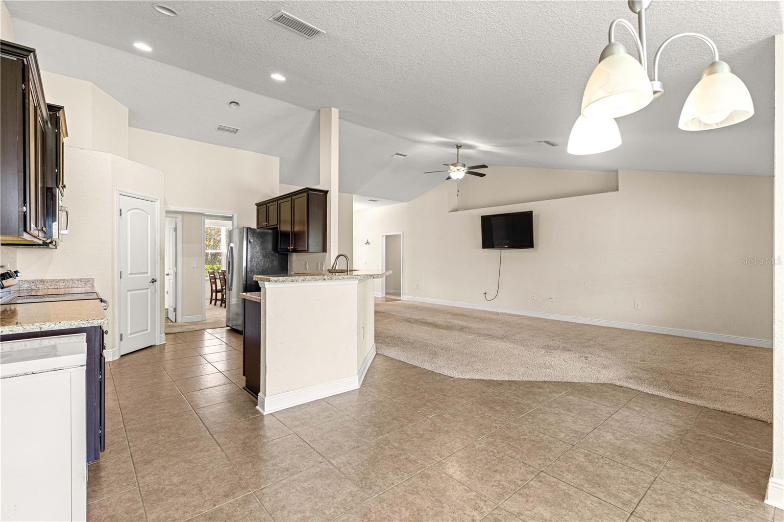 8 DIAMOND CLUB RD, OCALA, FL, 34472