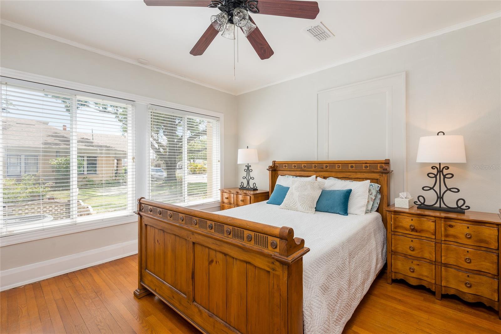 3611 W BAY TO BAY BLVD, TAMPA, FL, 33629