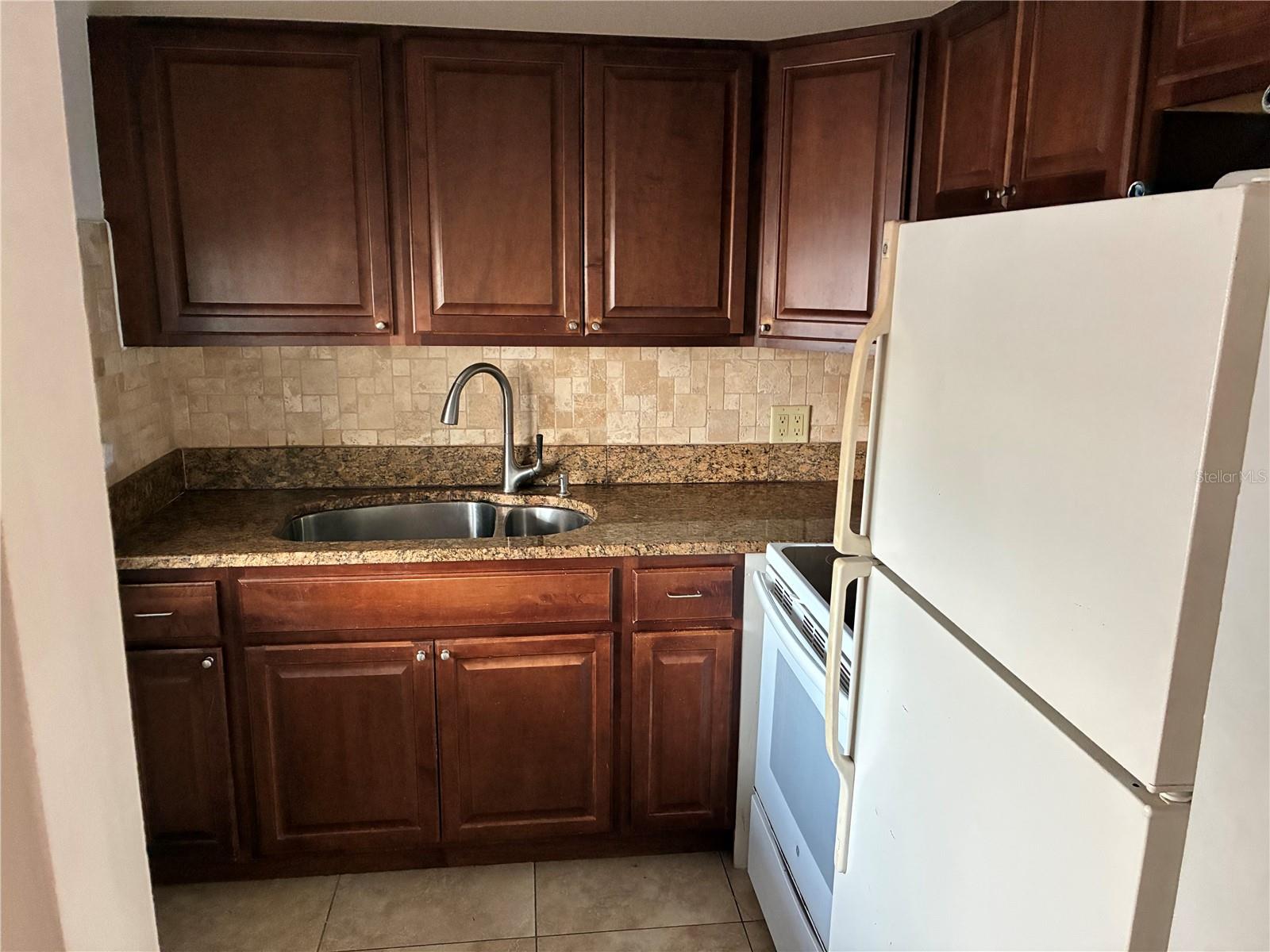 3101 BEE RIDGE RD #214, SARASOTA, FL, 34239