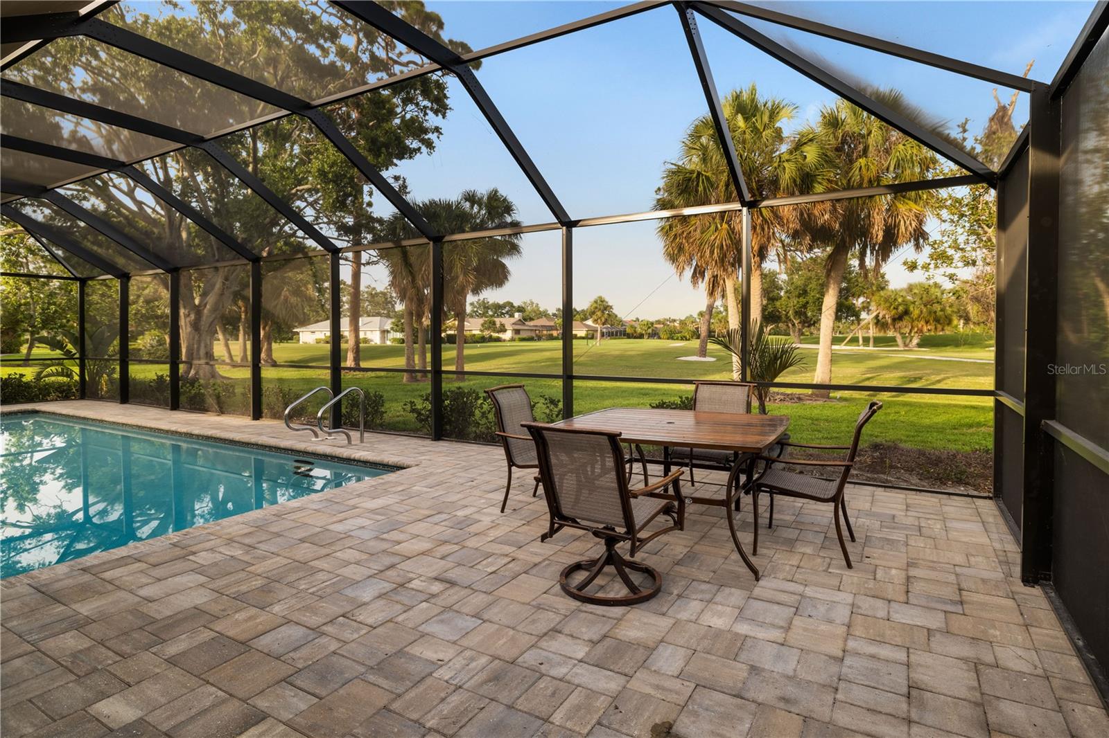 A4656355 Property Photo