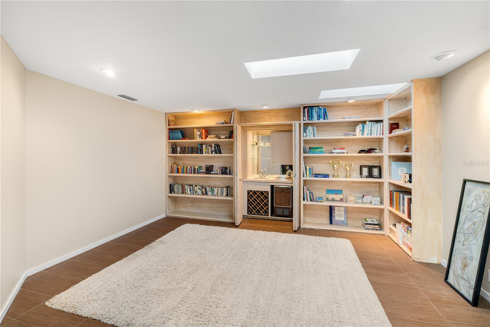 A4656355 Property Photo