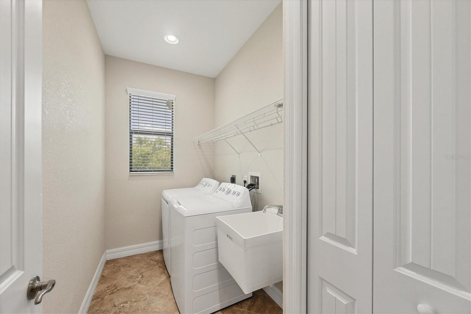 15128 HENNIPEN CIR, PORT CHARLOTTE, FL, 33981