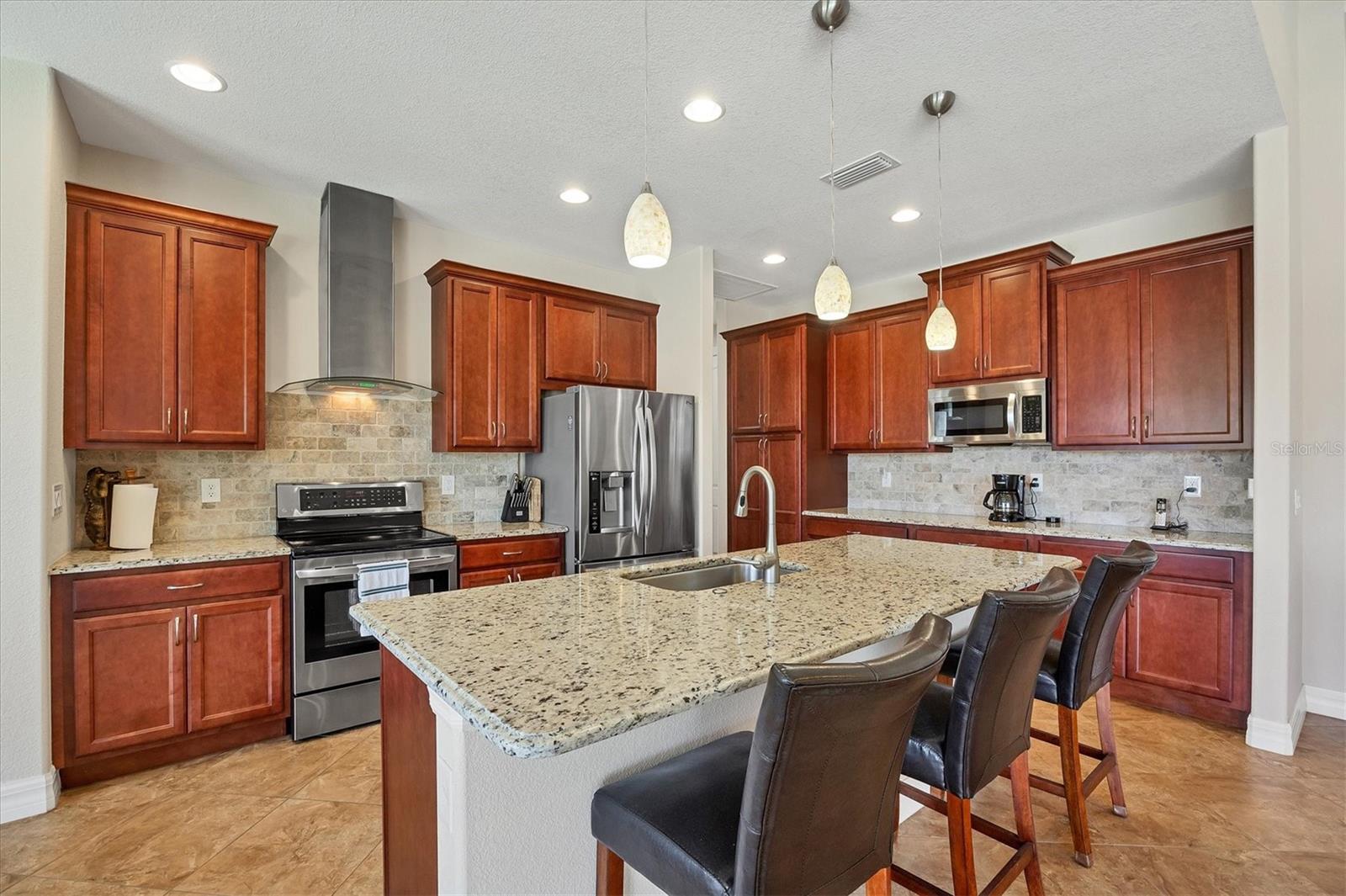 15128 HENNIPEN CIR, PORT CHARLOTTE, FL, 33981