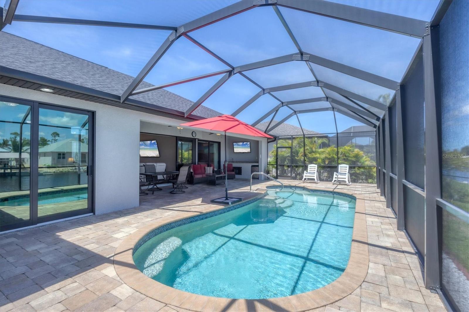 15128 HENNIPEN CIR, PORT CHARLOTTE, FL, 33981