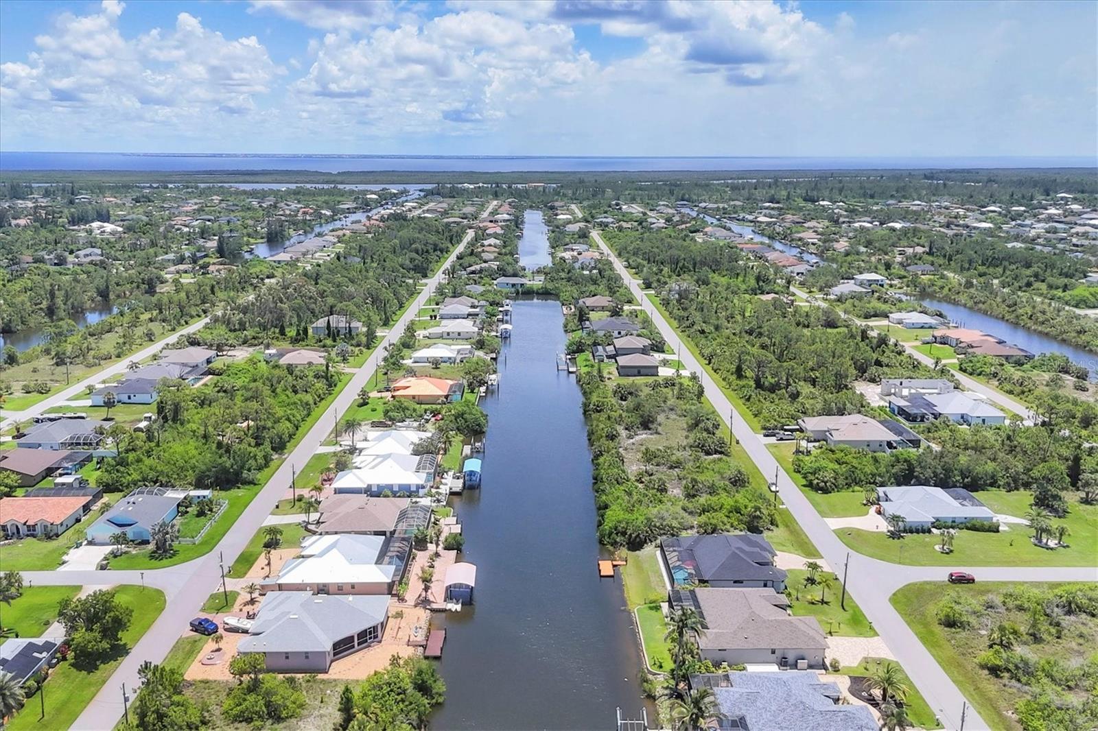 15128 HENNIPEN CIR, PORT CHARLOTTE, FL, 33981