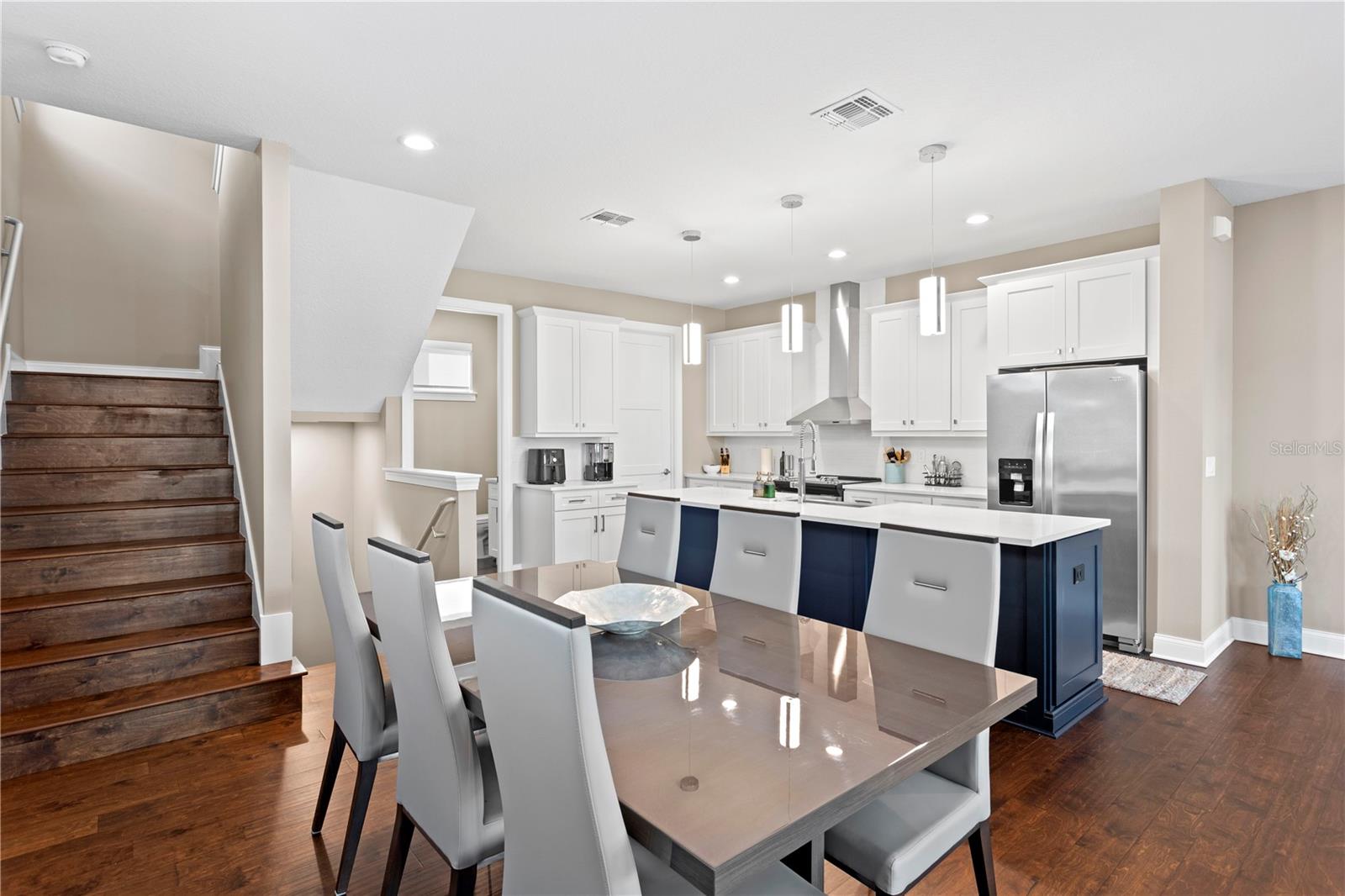 Roomy Dining Area