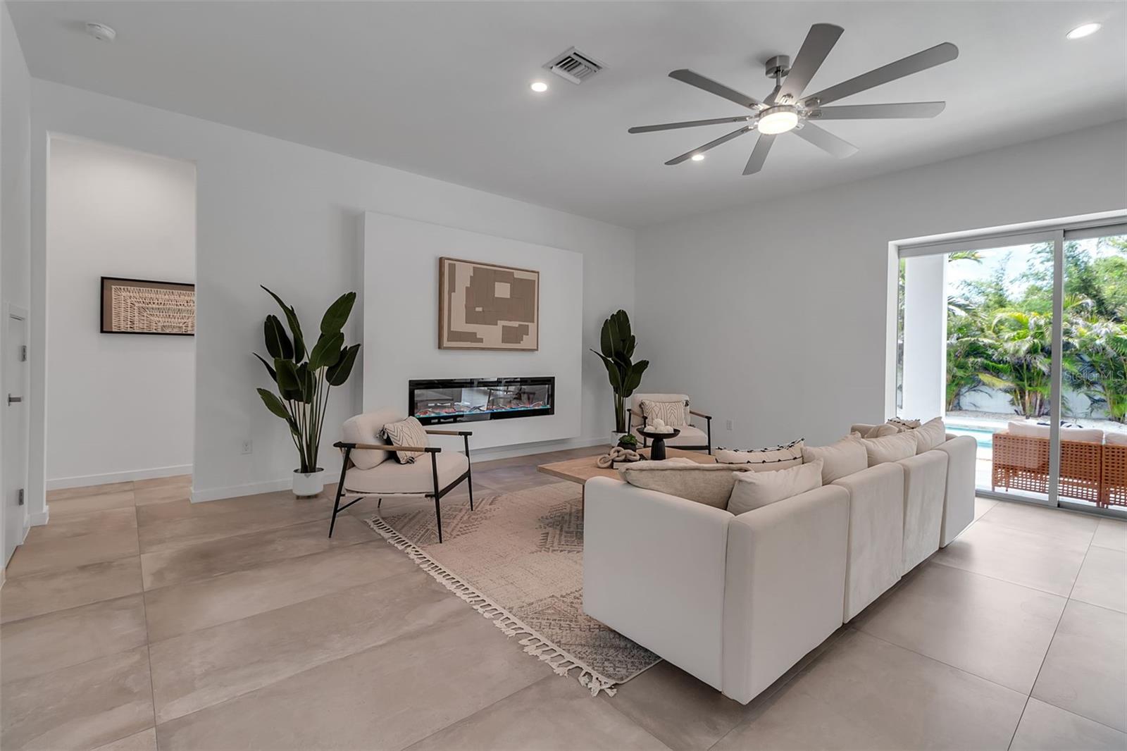 A4656371 Property Photo