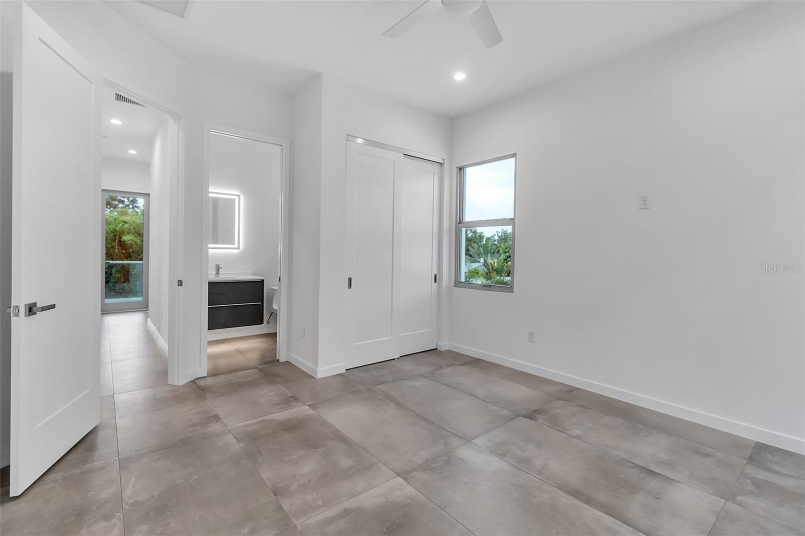 A4656371 Property Photo