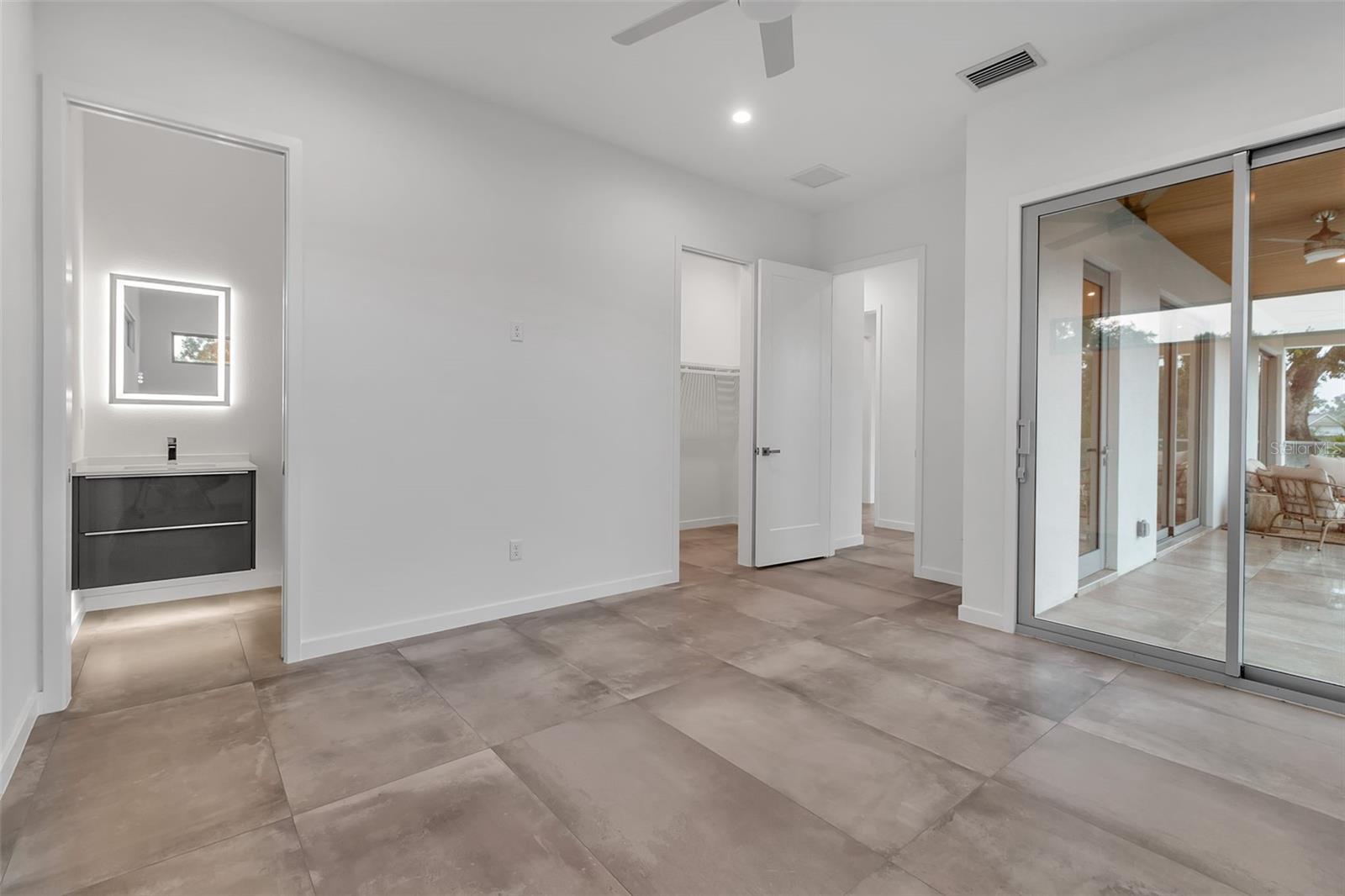 A4656371 Property Photo