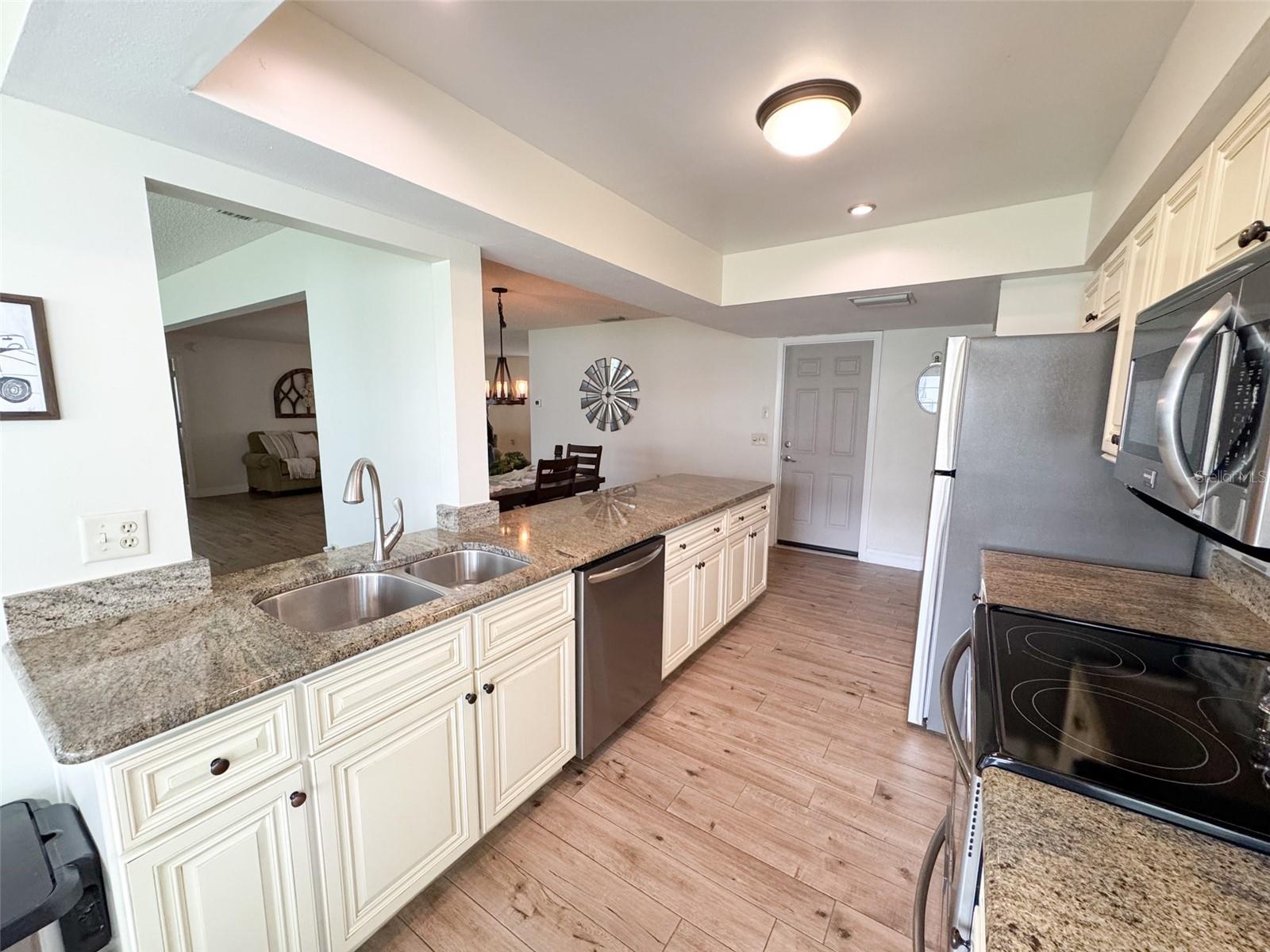 4702 PORTLAND MANOR DR, NEW PORT RICHEY, FL, 34655