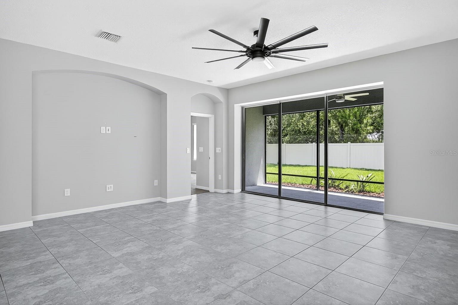 17651 BRIGHT WHEAT DR, LITHIA, FL, 33547